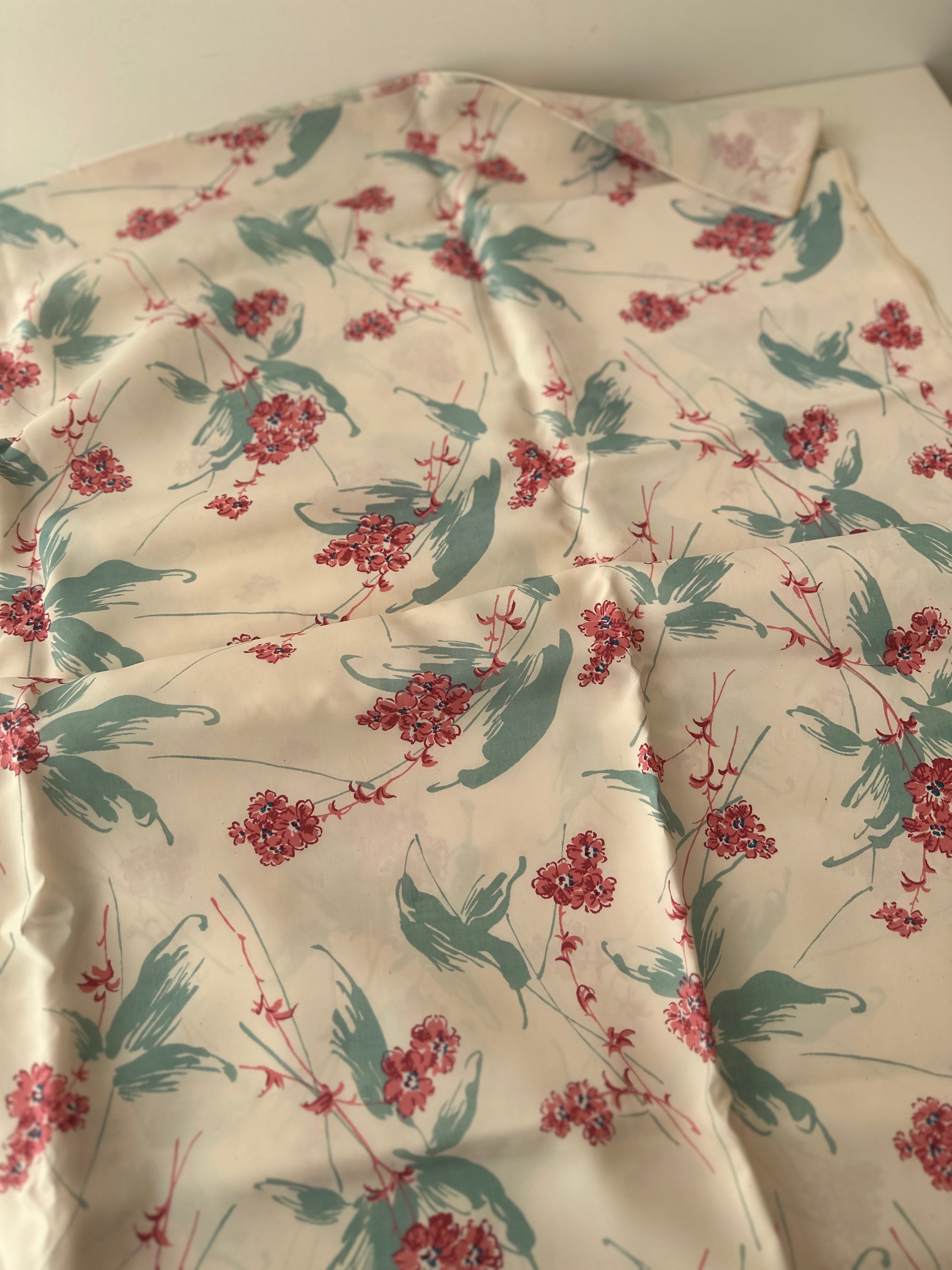340cms Beautiful Vintage Silky Dress Fabric