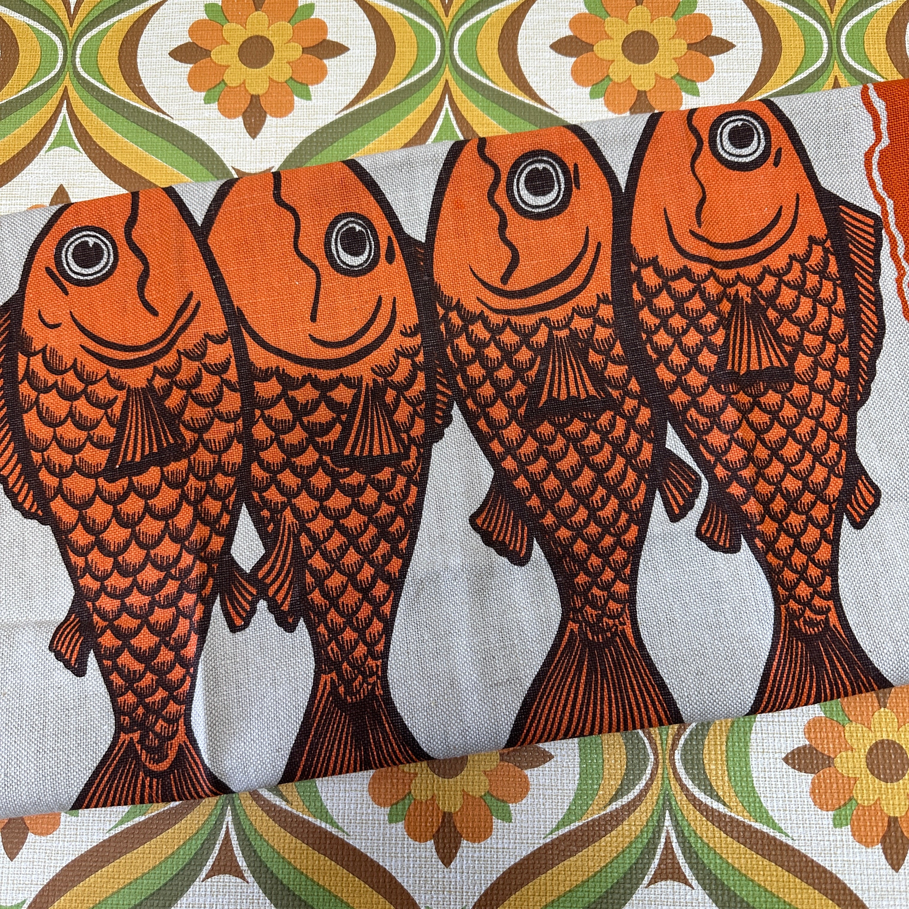 UNUSED Blanchetown SA Fish TEA TOWEL