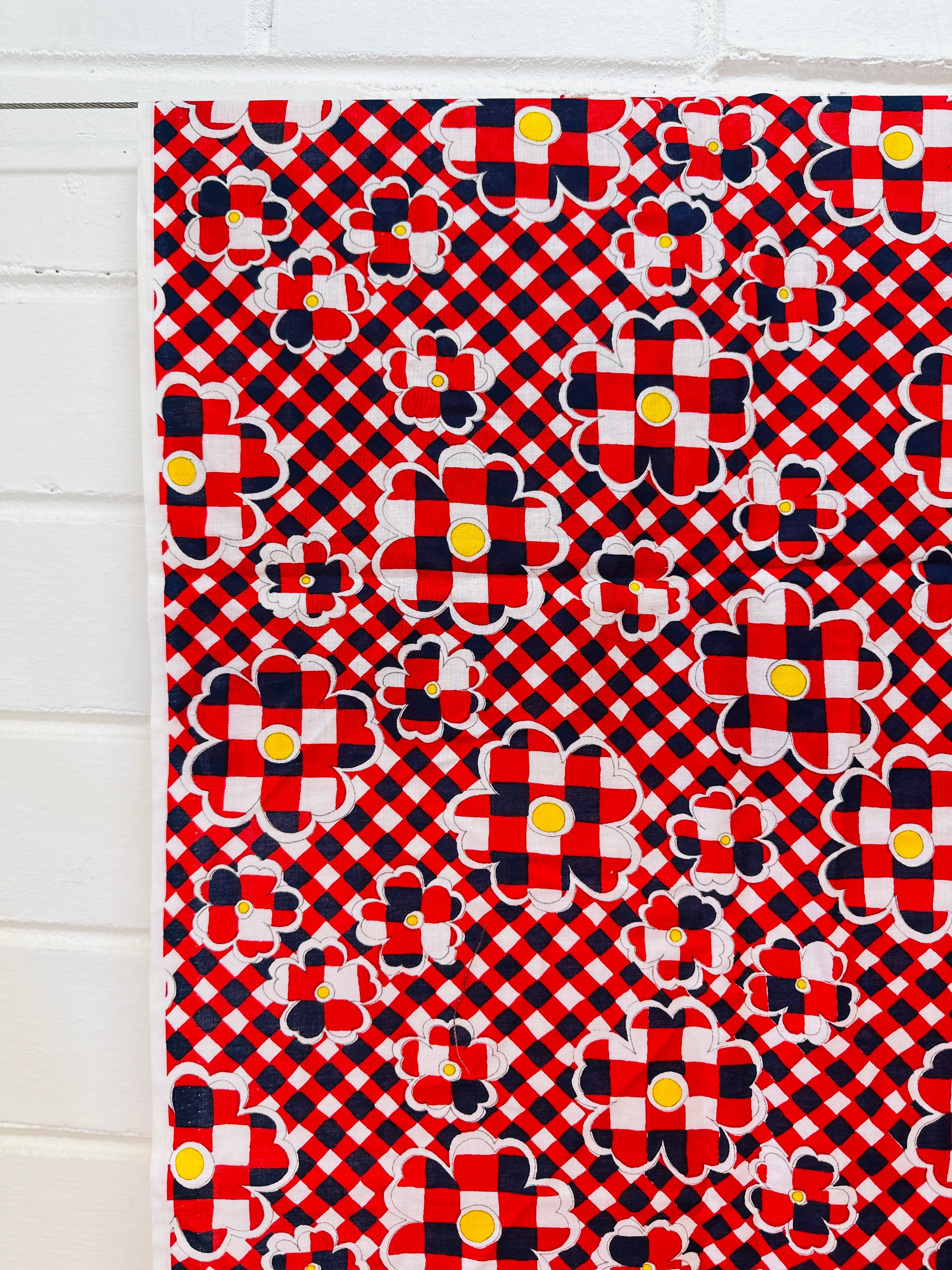 170cms Vintage Cotton Fabric RETRO Heaven