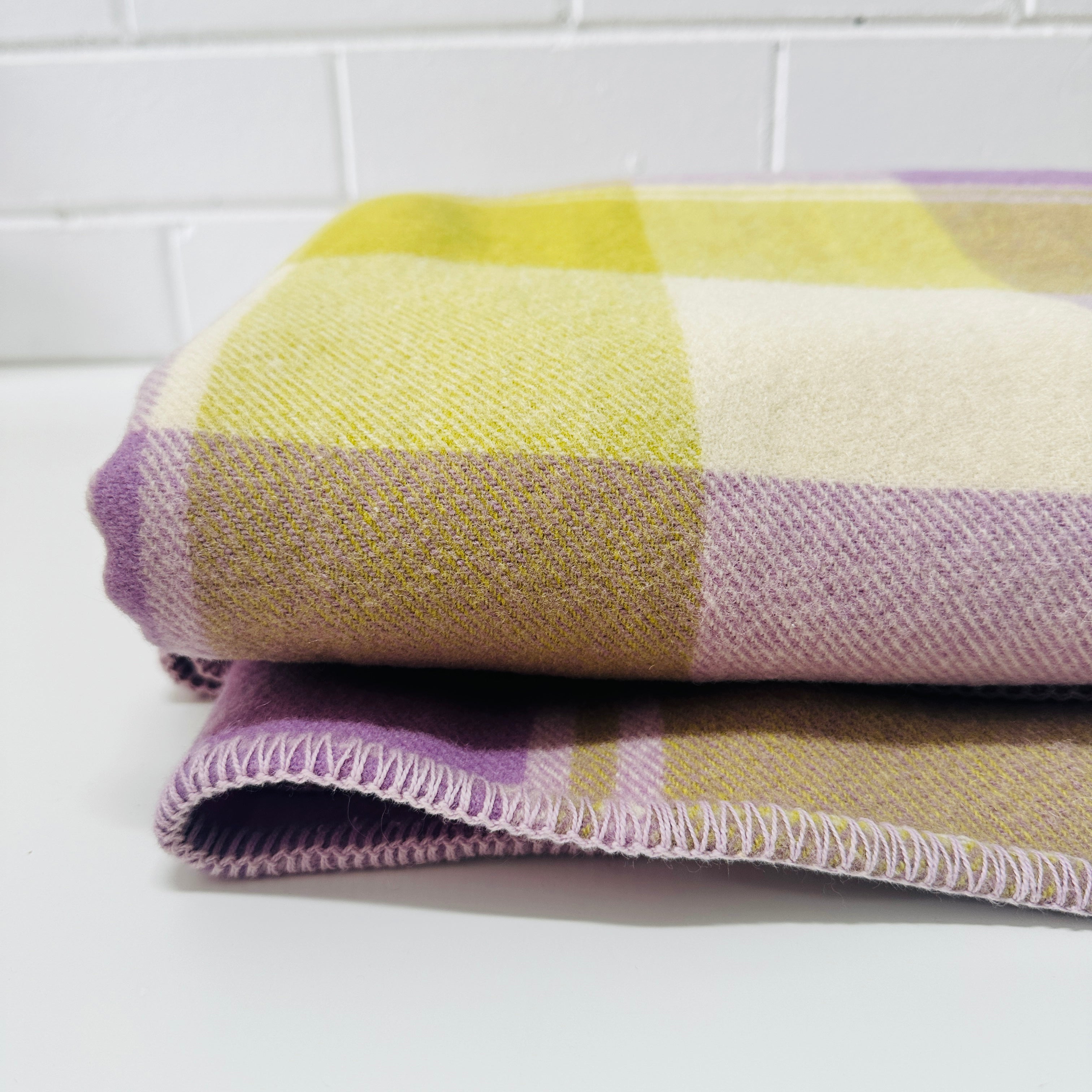 BEAUTIFUL Vintage Wool Blanket