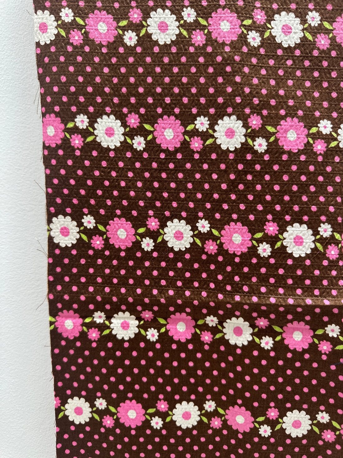 90cms RETRO Vintage Fabric Remnant PRETTY