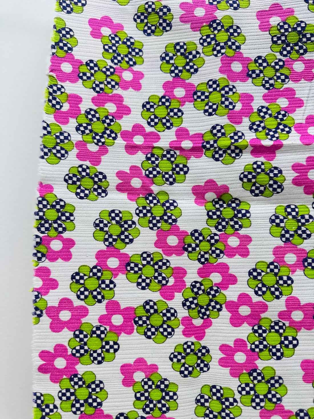 70cms RETRO Vintage Fabric Remnant