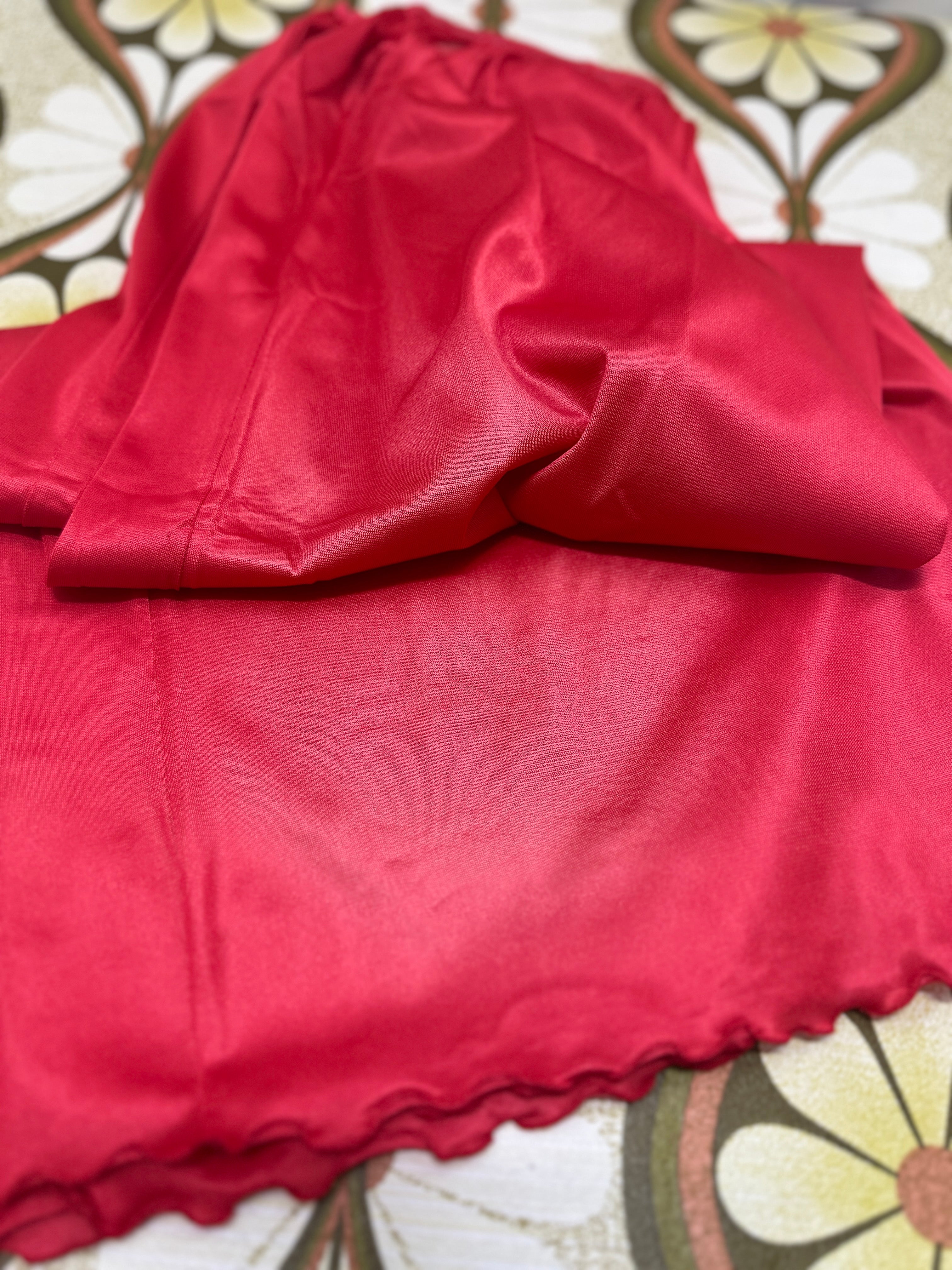Unworn SLIP Pretty Bright RED