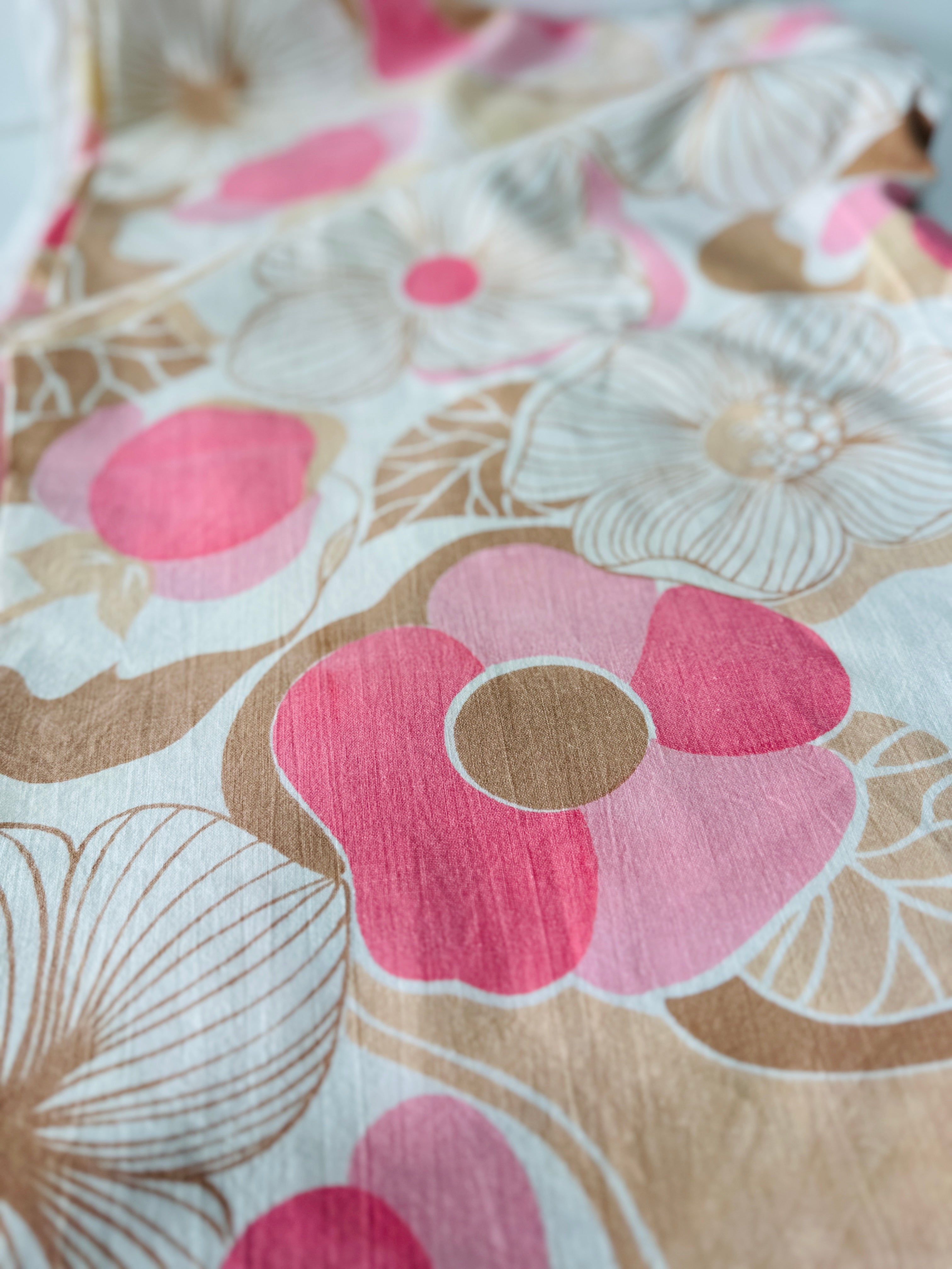 Vintage Cotton Sheet Fabric CRAFT Projects