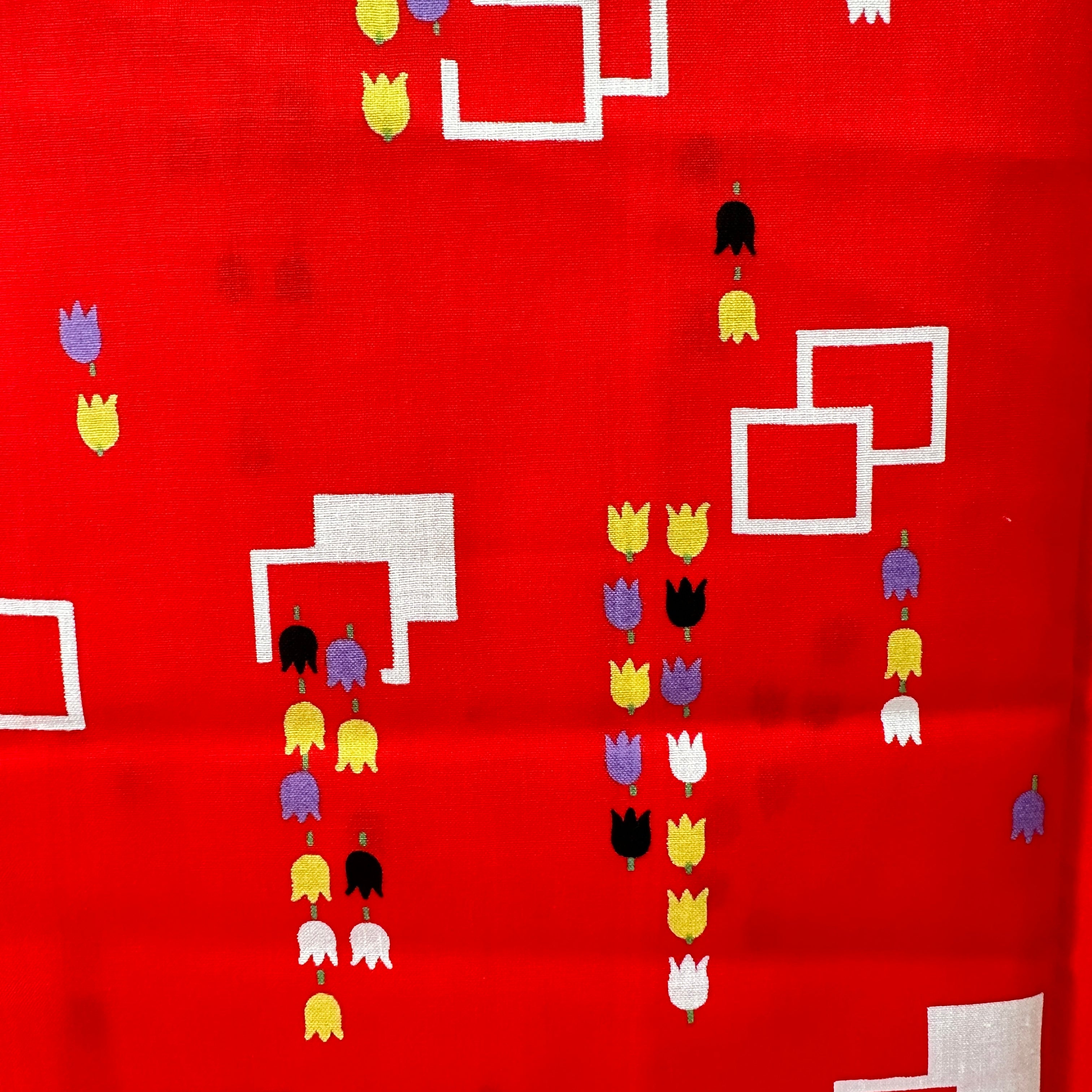 250cms Beautiful VINTAGE Cotton Red Fabric