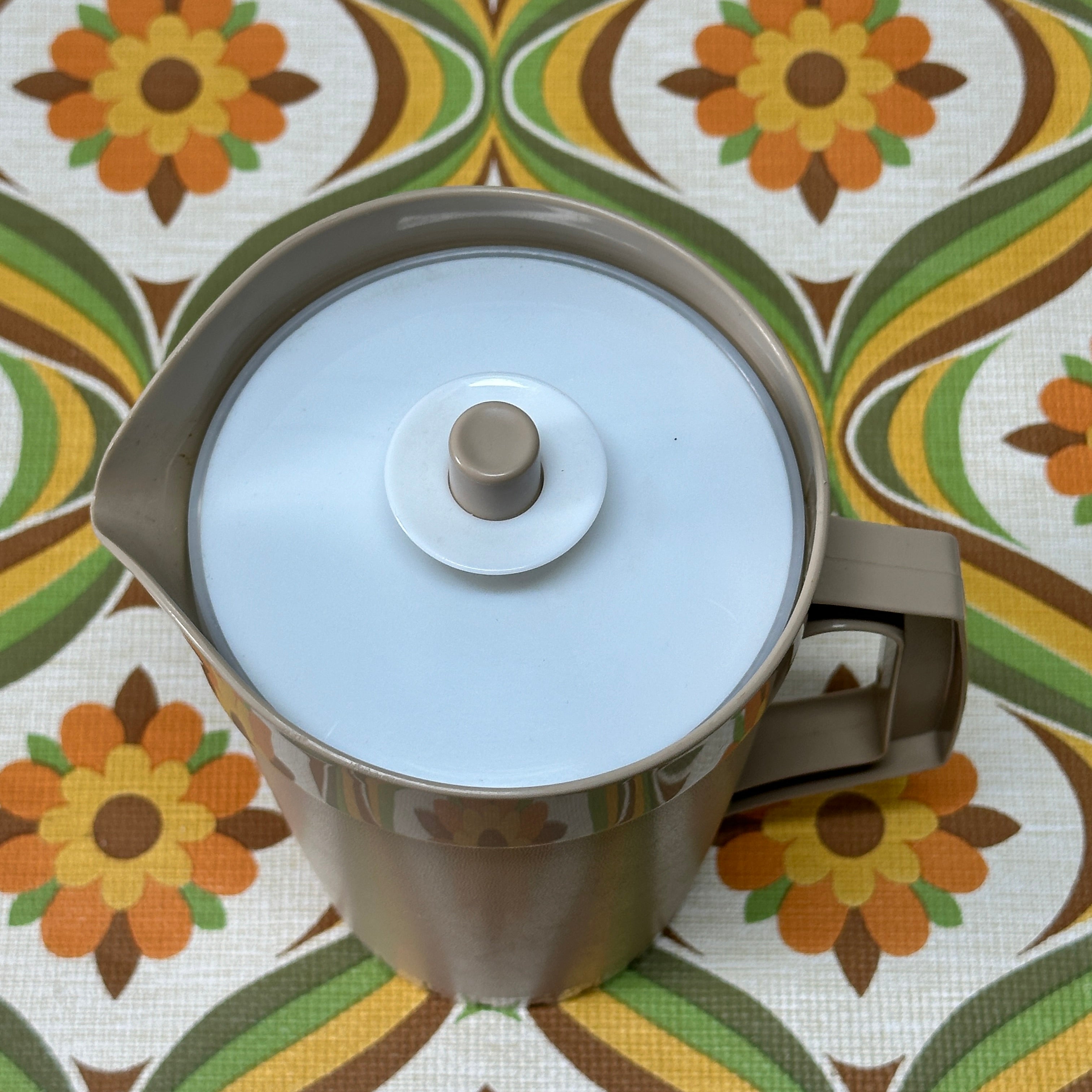 TUPPERWARE Jug Retro 70's Camping Caravan