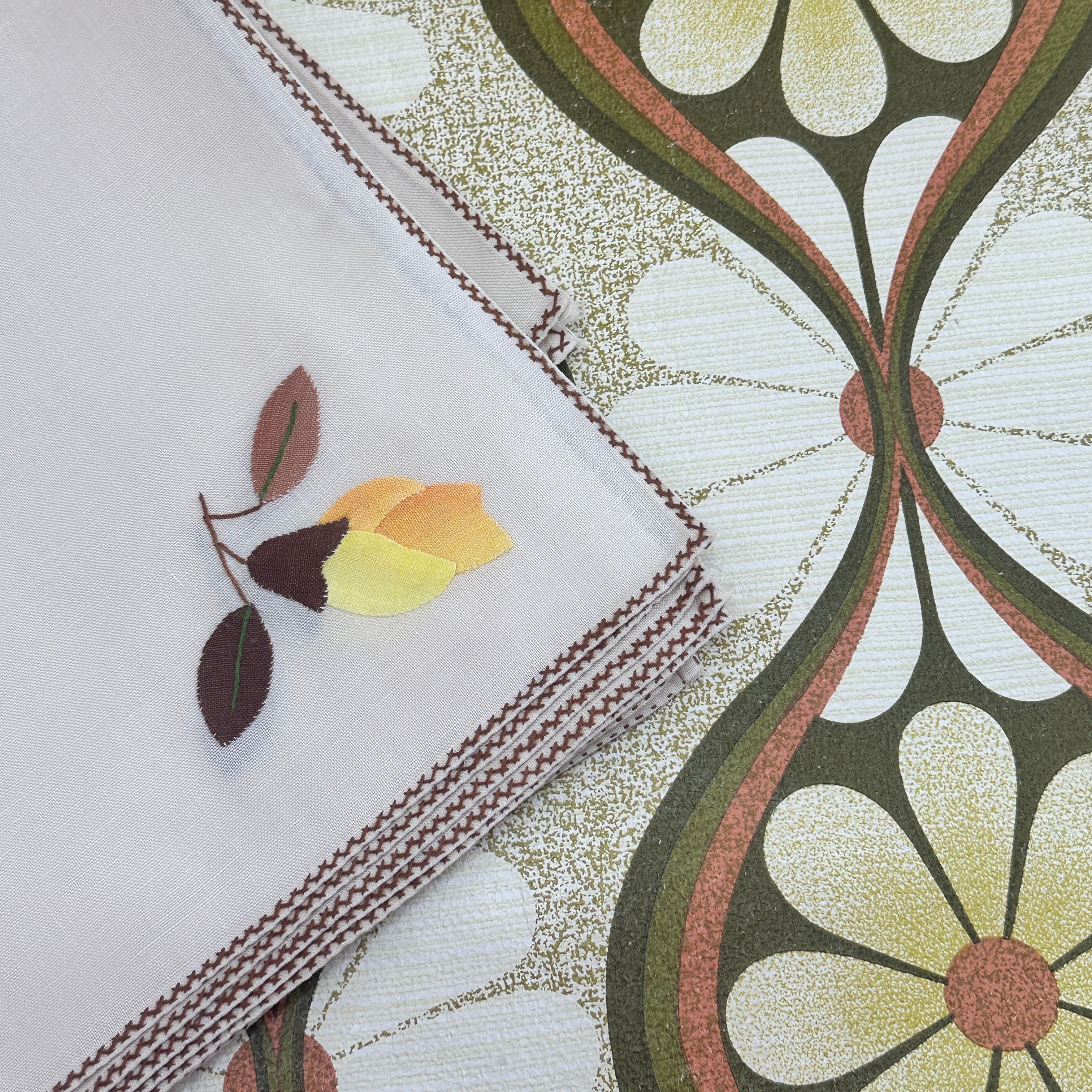 UNUSED Vintage Napkins Serviettes TEN