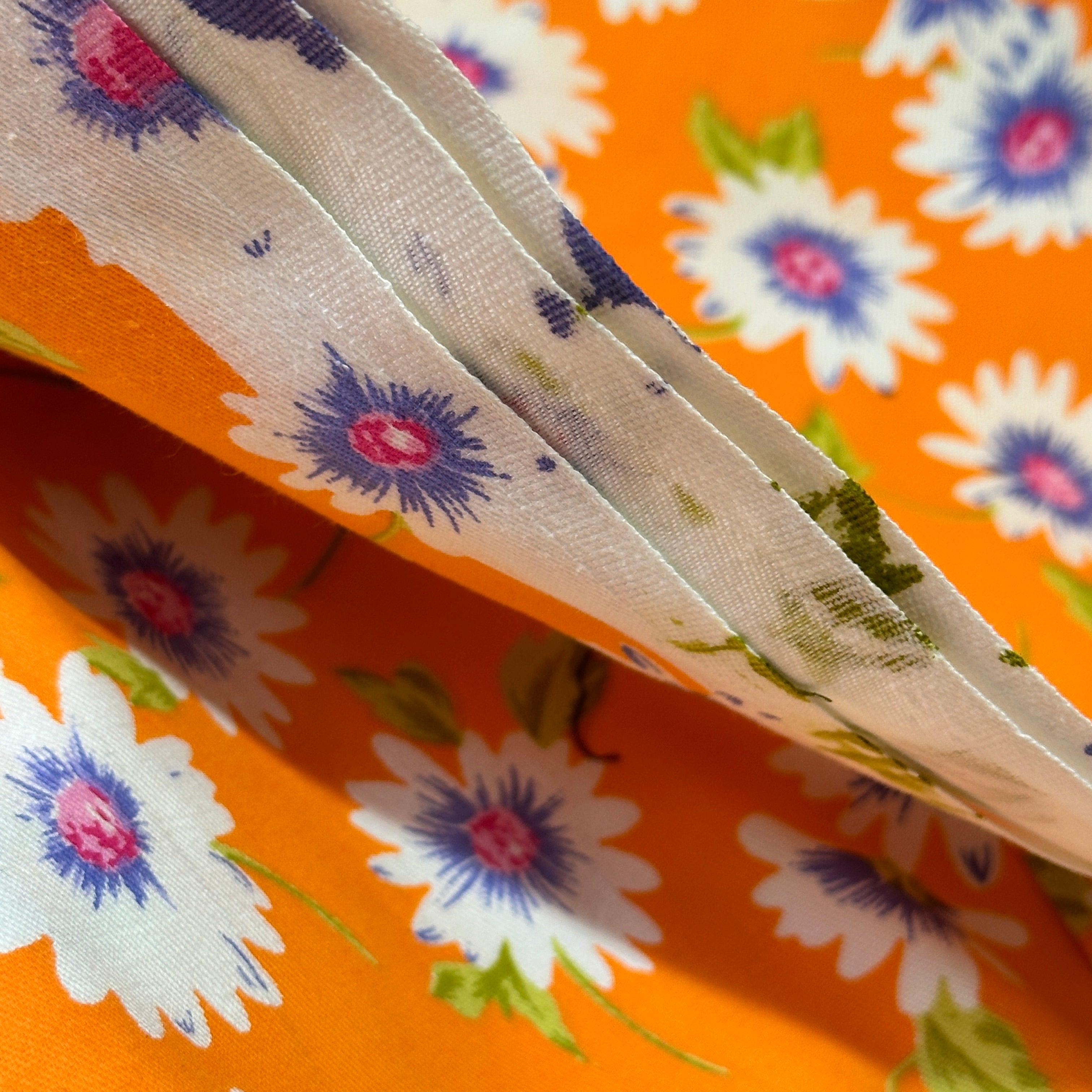 560cms MODERN Medium Weight All Cotton FABRIC Huge