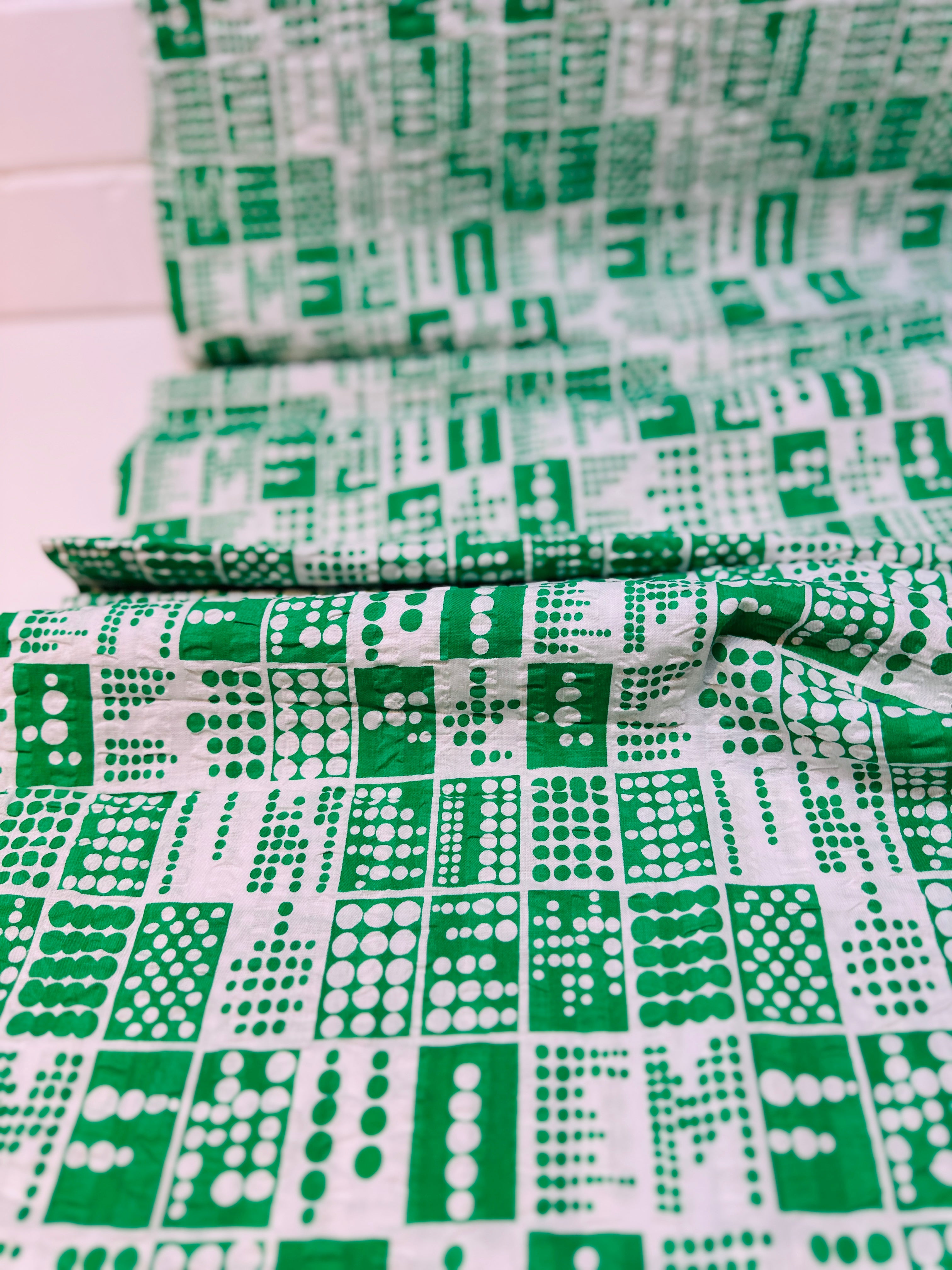200cms Green RETRO Cotton Fabric Vintage