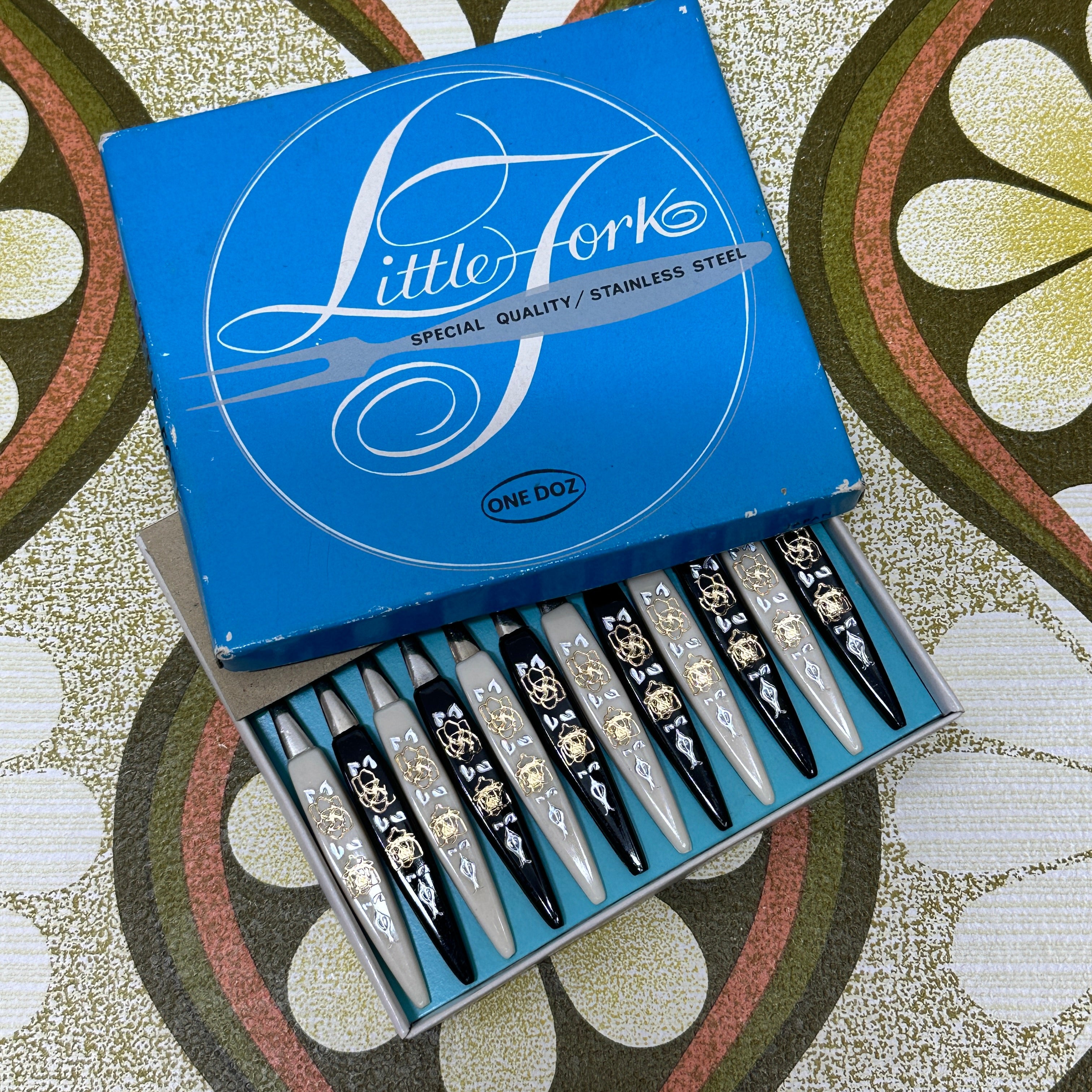 UNUSED Boxed Little FORKS Retro