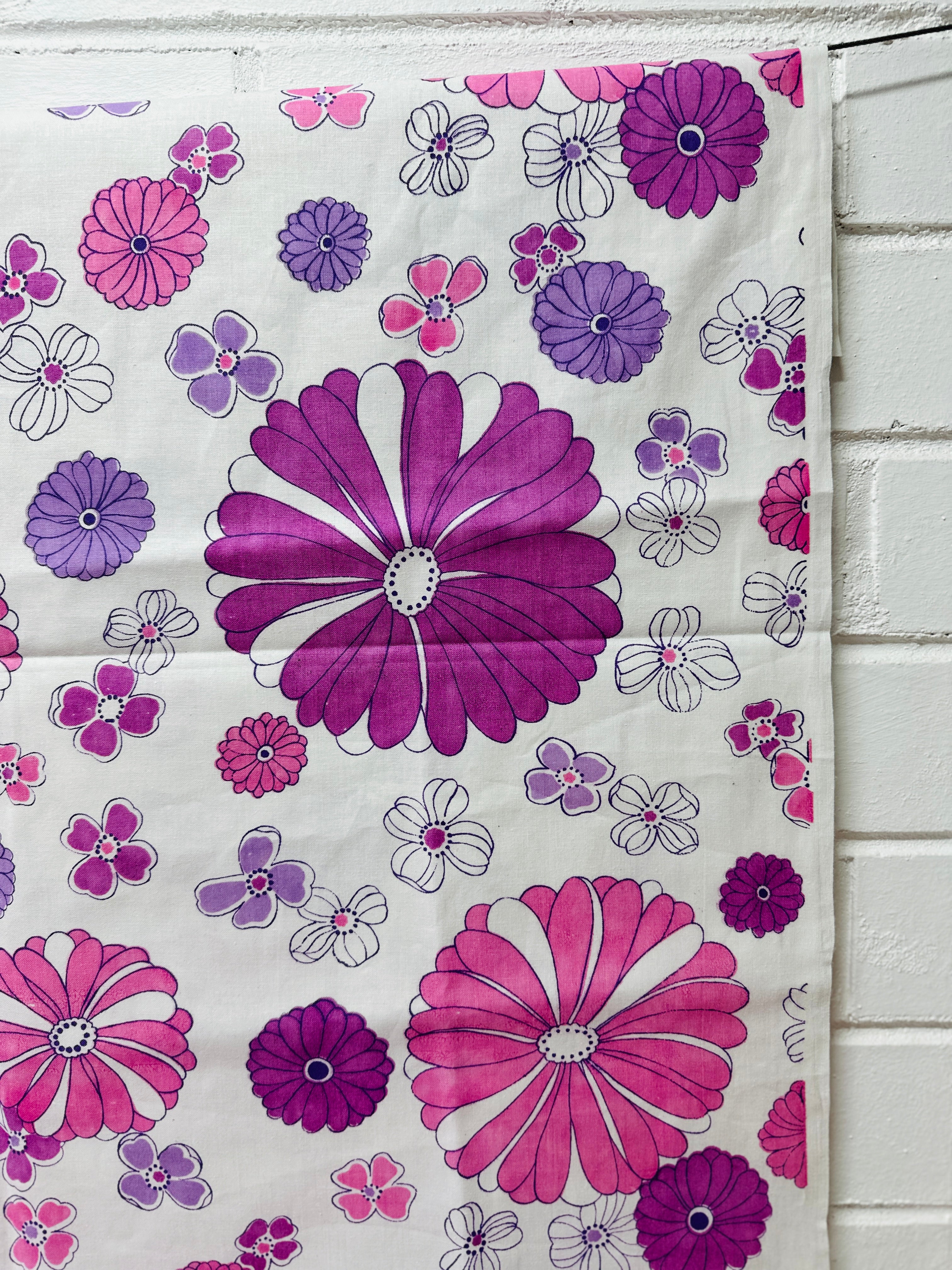 140cms UNUSED Vintage Cotton Sheet Fabric Remnant