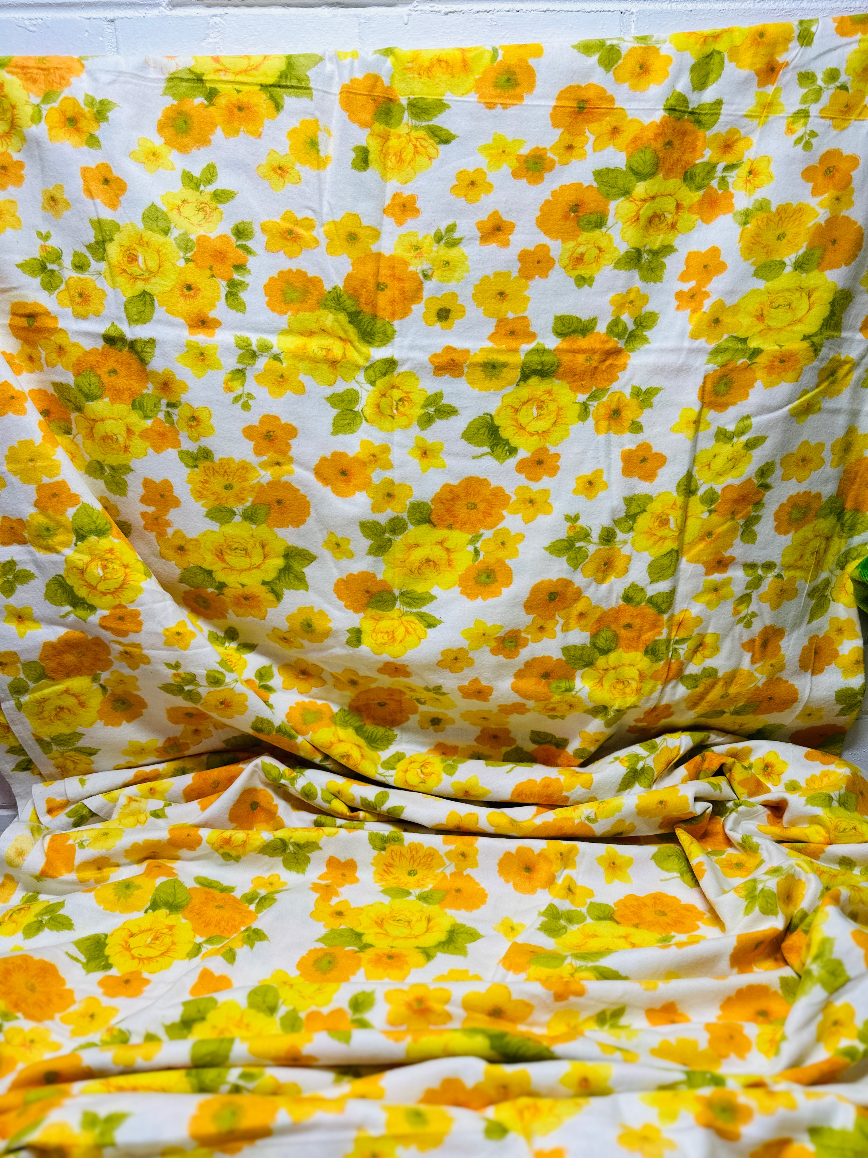 UNUSED Vintage Retro Brushed Cotton Sheet Fabric