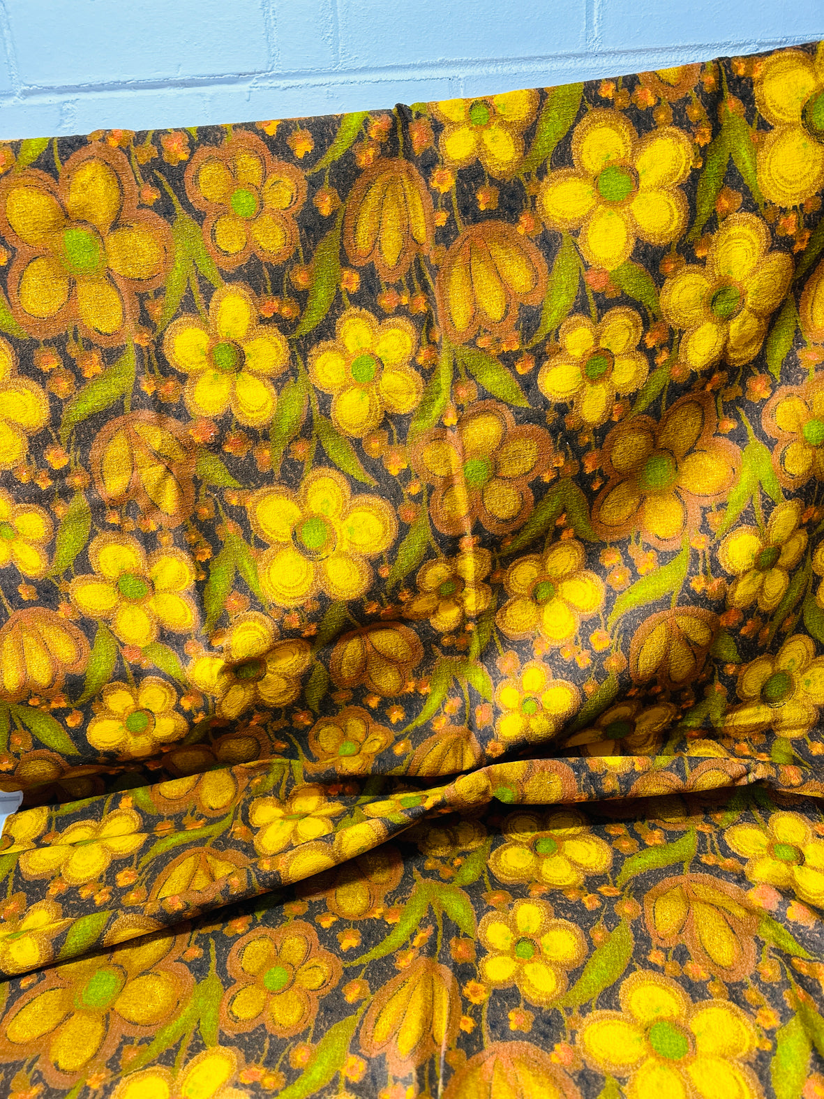 180cms Gorgeous Vintage Cotton Fabric Upholstery SHERIDAN