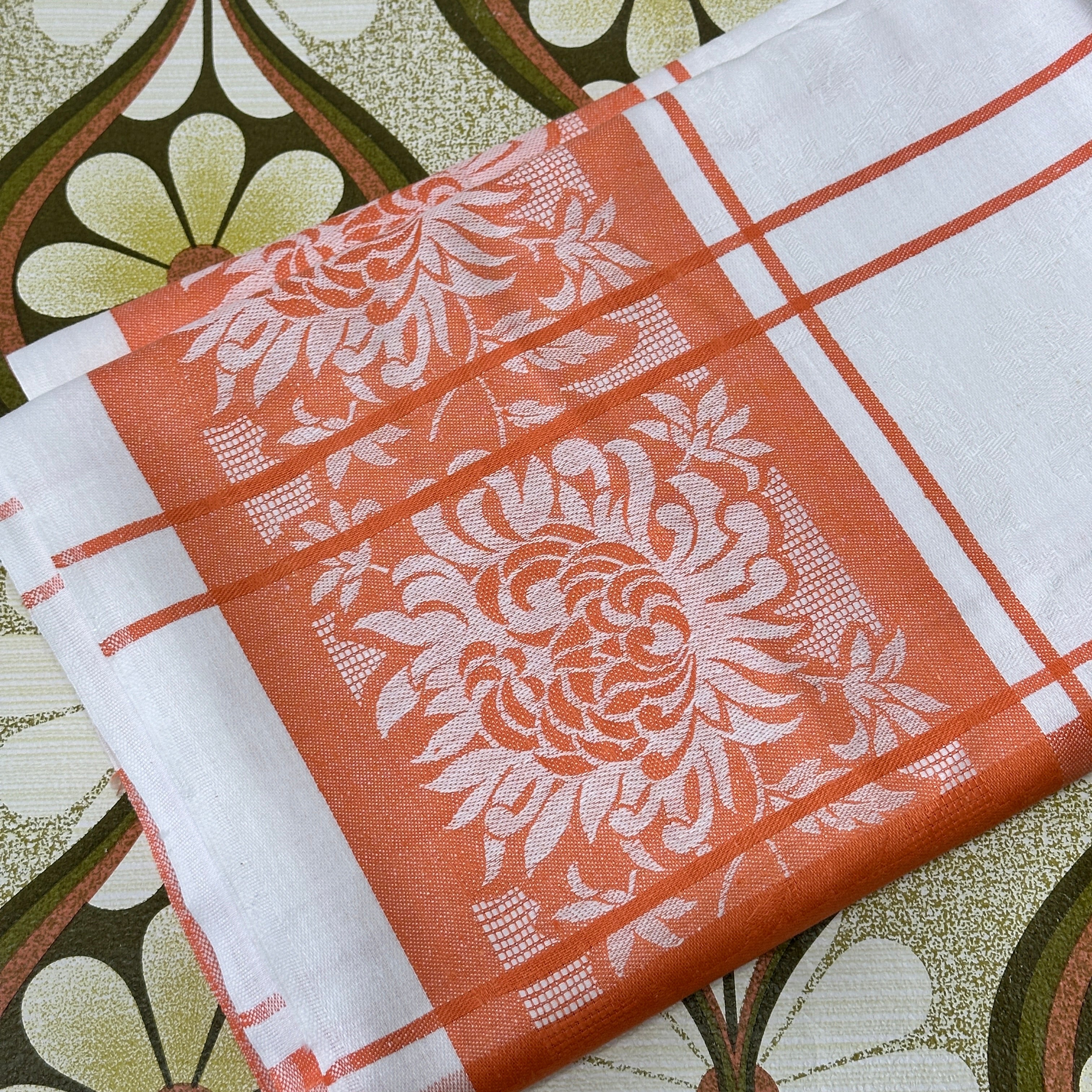 Vintage DAMASK Tablecloth Retro Kitchen