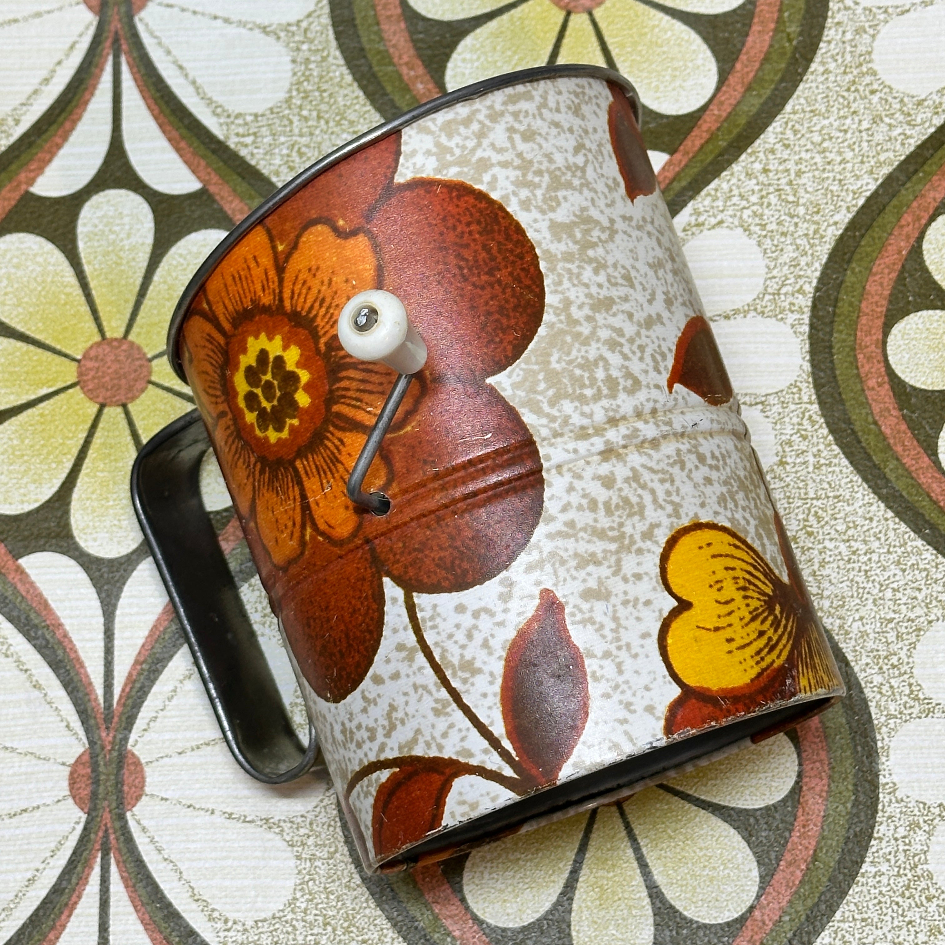 Retro WILLOW Sifter Vintage Kitchen