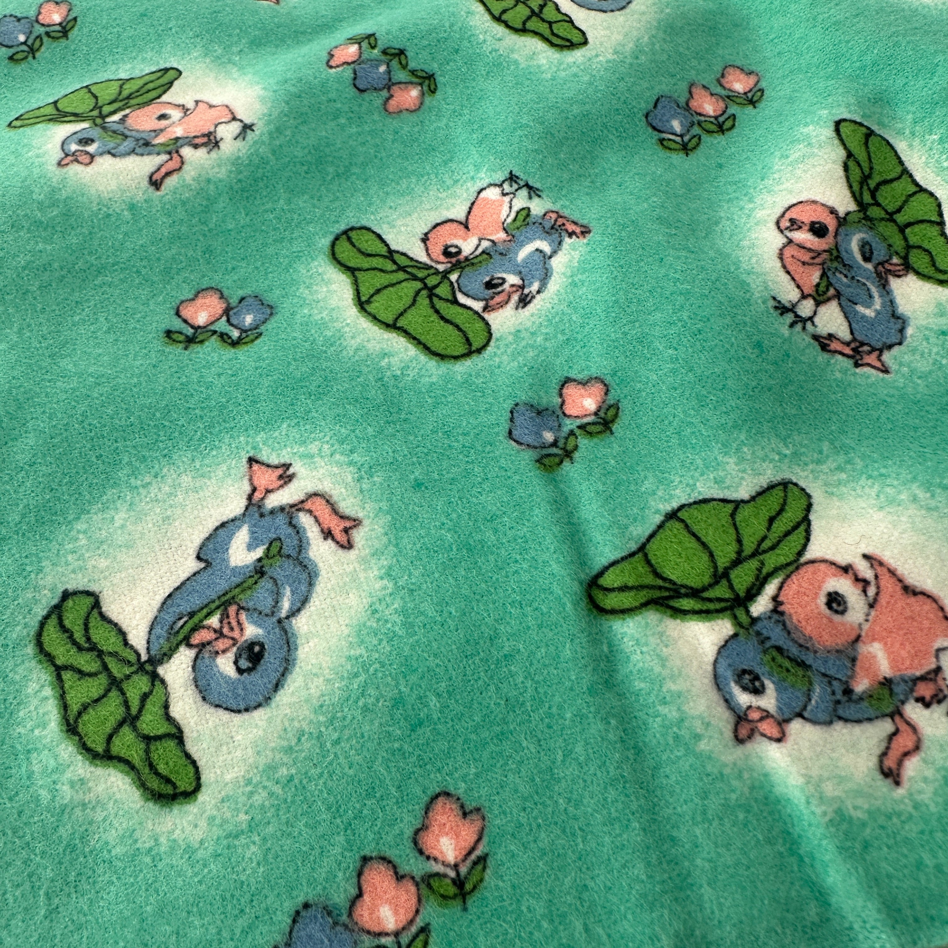210cms Cute UNUSED Vintage Novelty Fabric