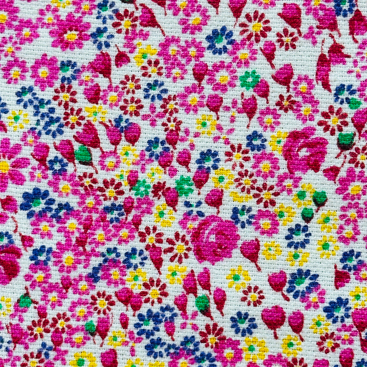 220cms Cute Miniature Floral Fabric