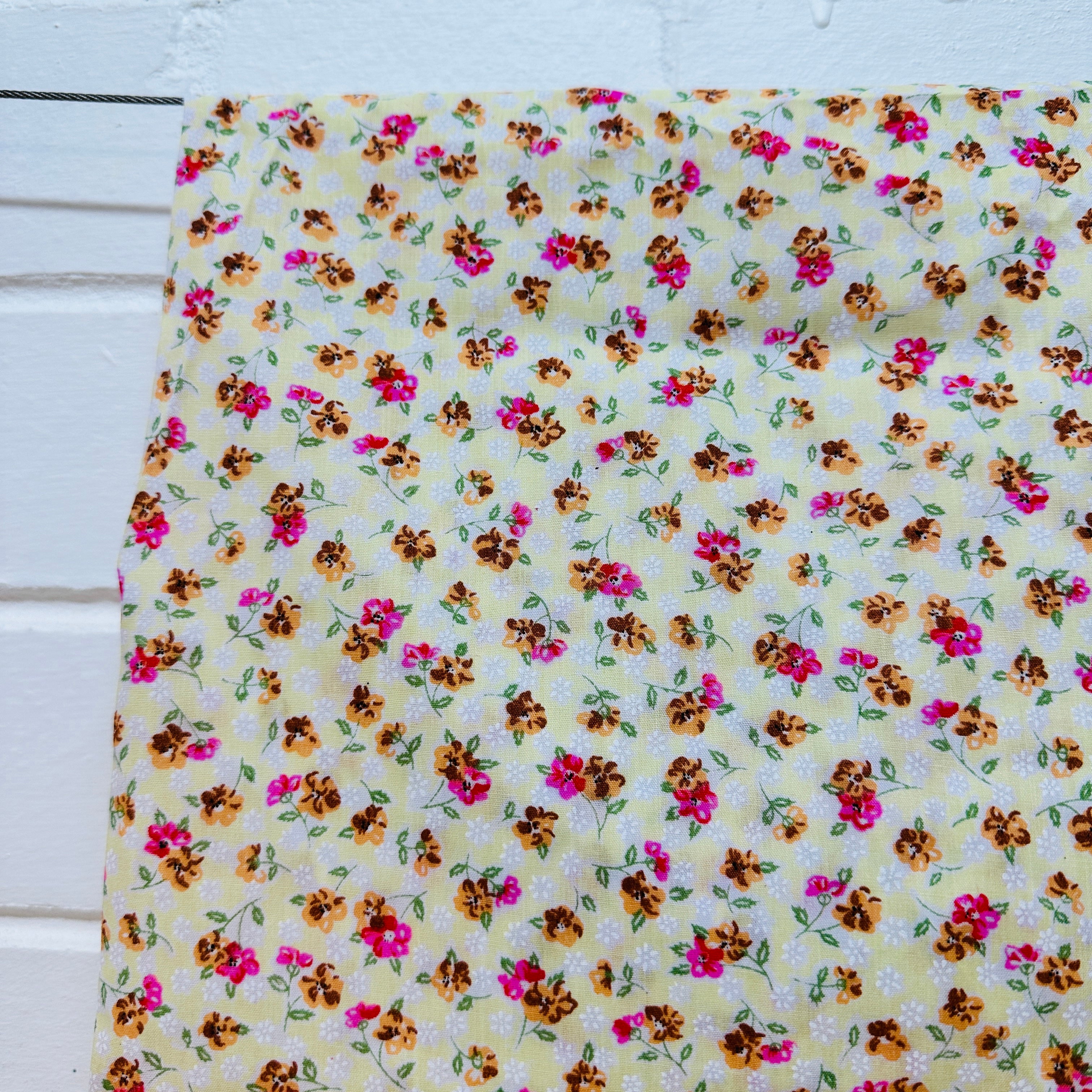 300cms MODERN Cute Floral Fabric Pale Yellow