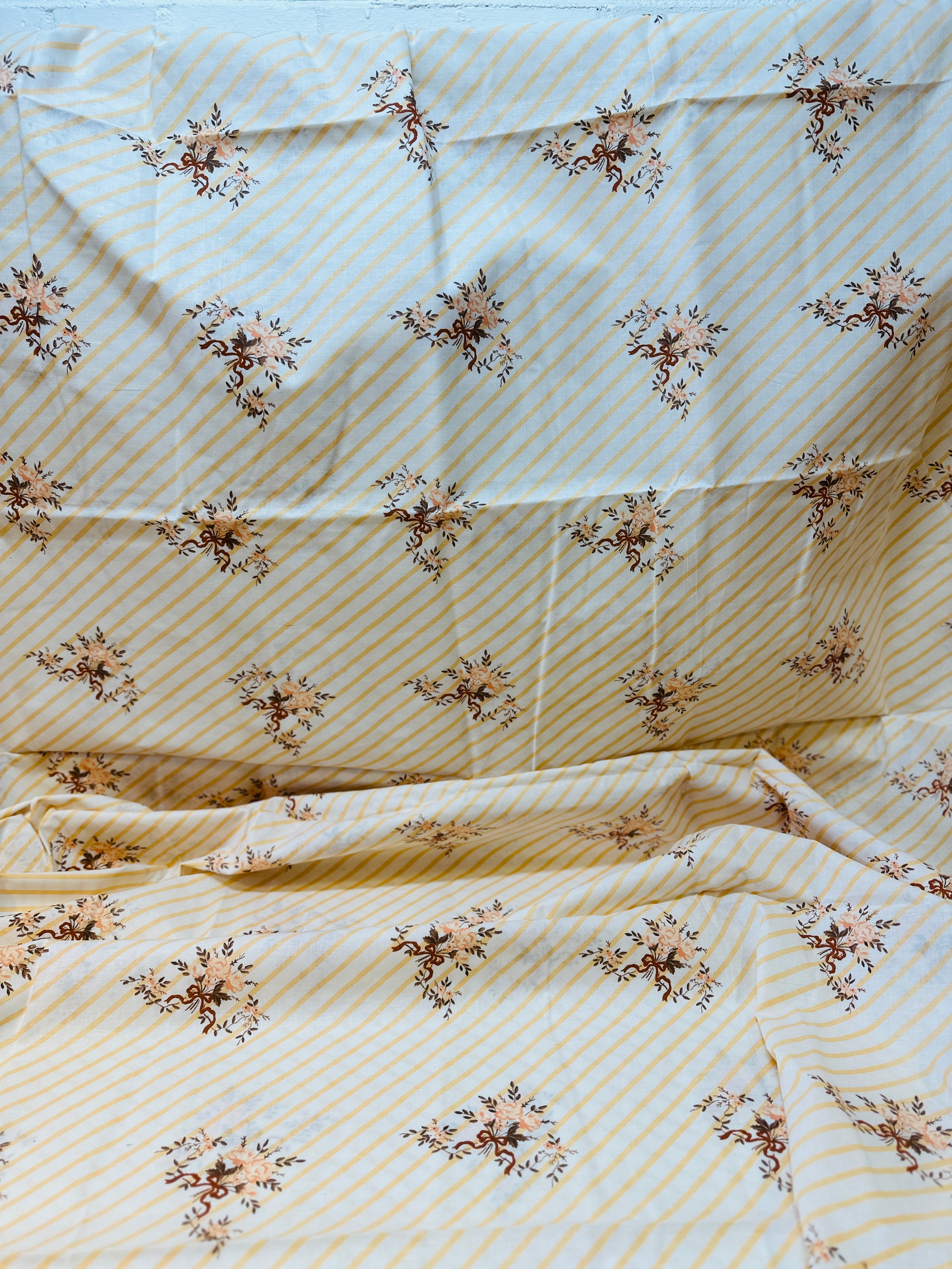 240cms Beautiful Unused Cotton Sheet Fabric