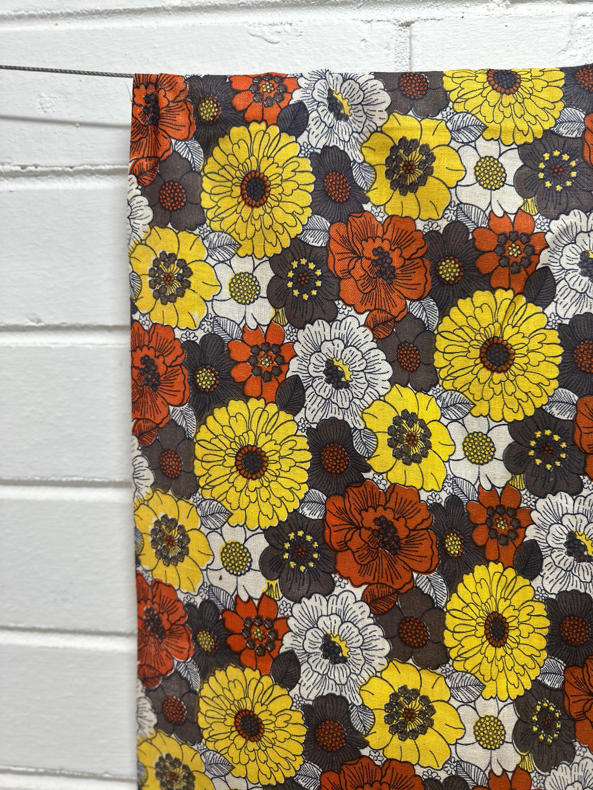 Sold by The Metre ~ BEAUTIFUL Vintage Brown Floral Cotton FABRIC