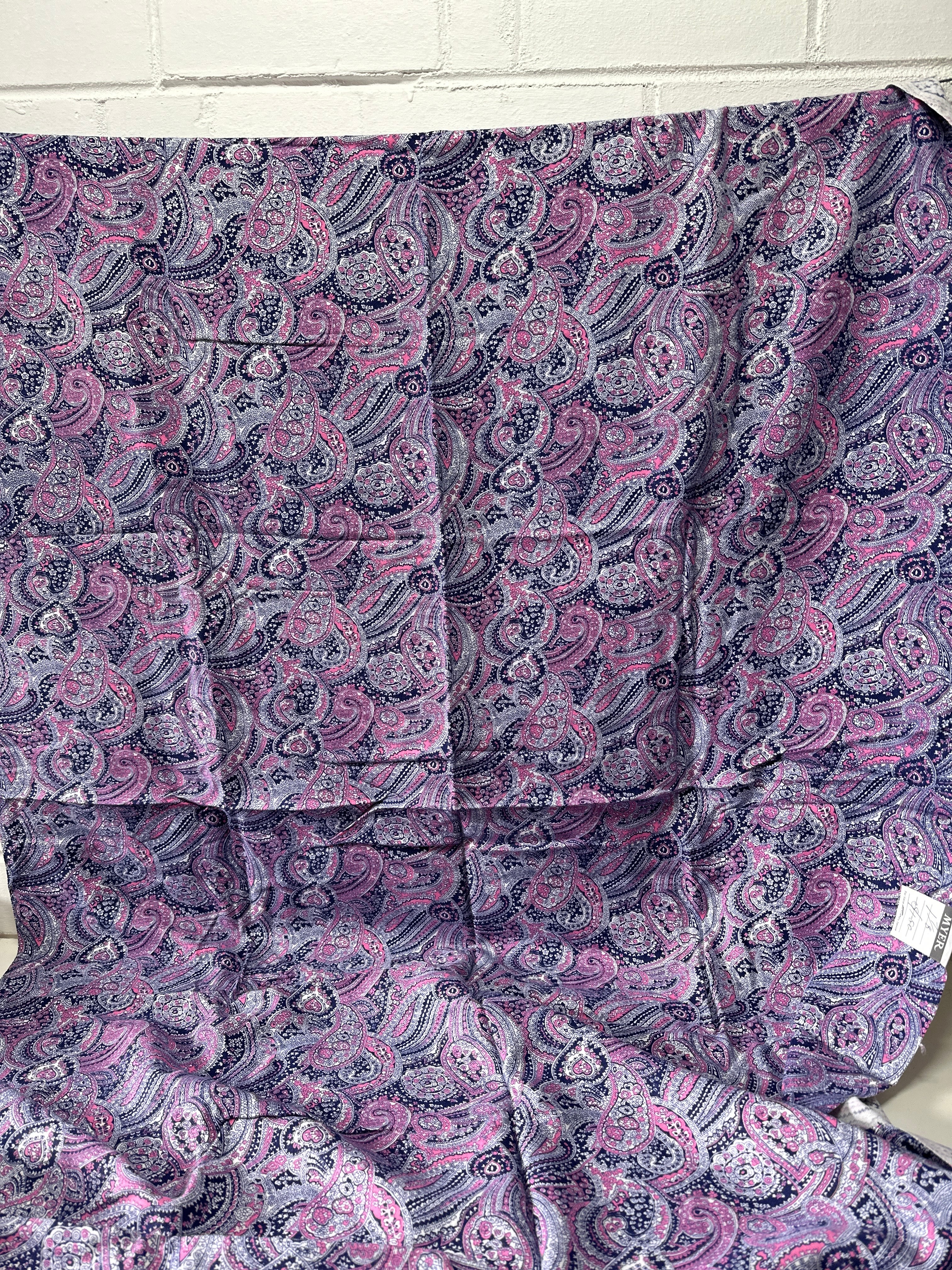 150cms Vintage MYER Brushed Cotton Paisley Fabric