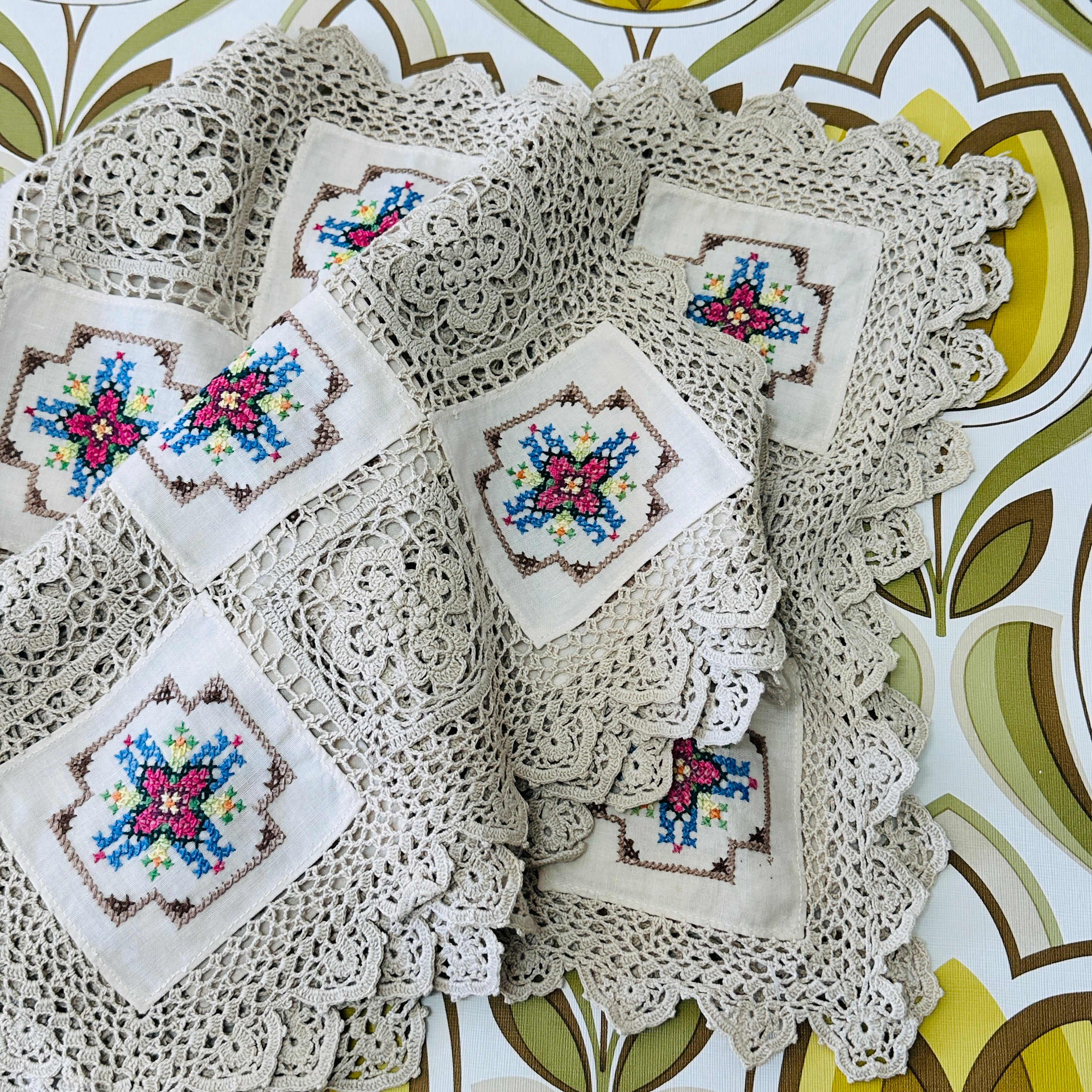 Vintage Embroidered Placemats Sweet
