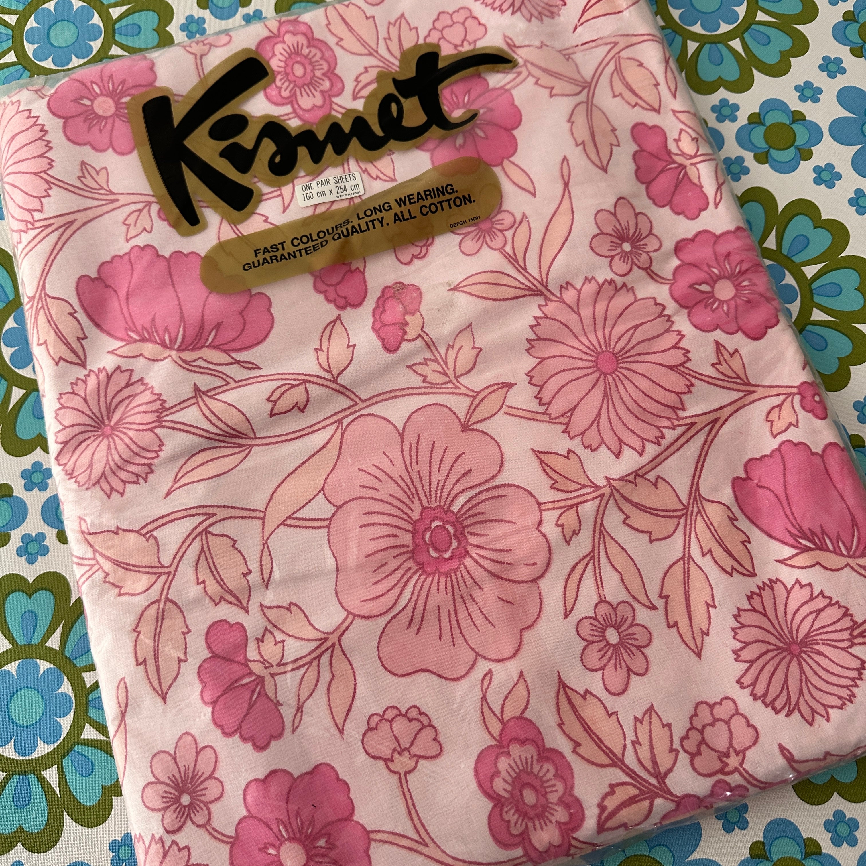 One RETRO Bright Pink Cotton SHEET All Cotton