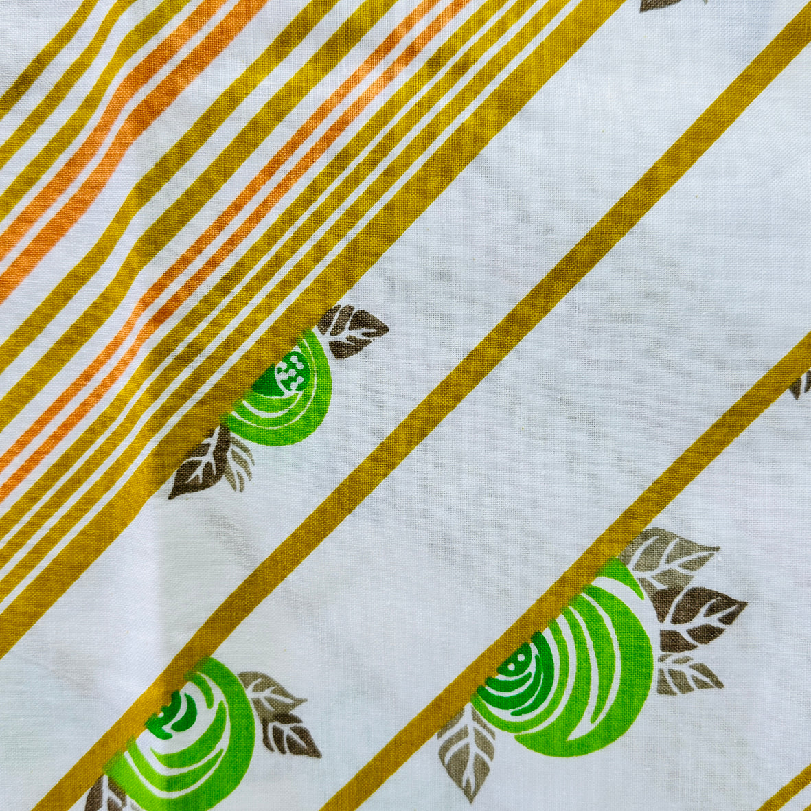 254cms UNUSED Cotton Sheet Fabric RETRO Sewing