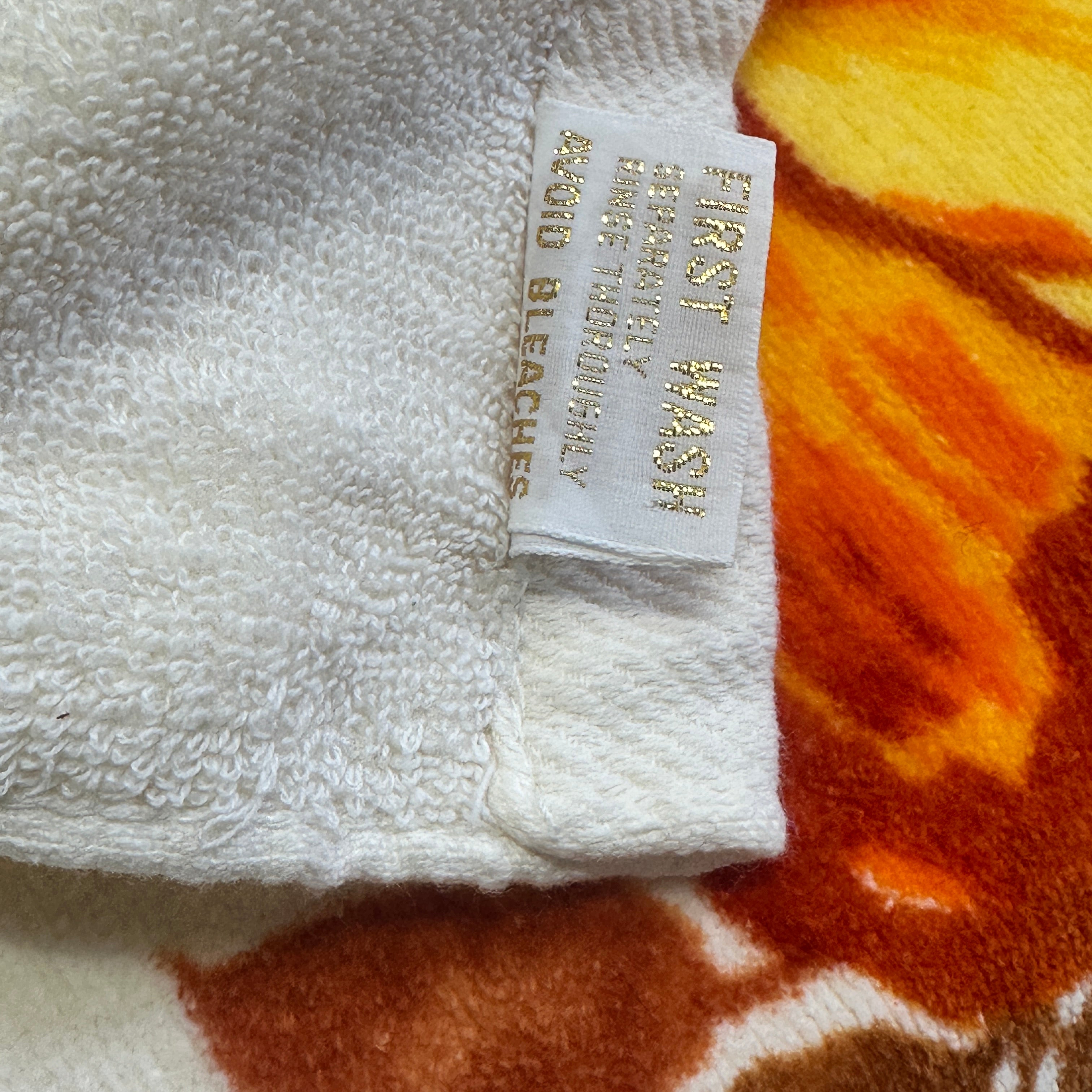 UNUSED Vintage Cotton Bath Towel DIANA DEE Pair