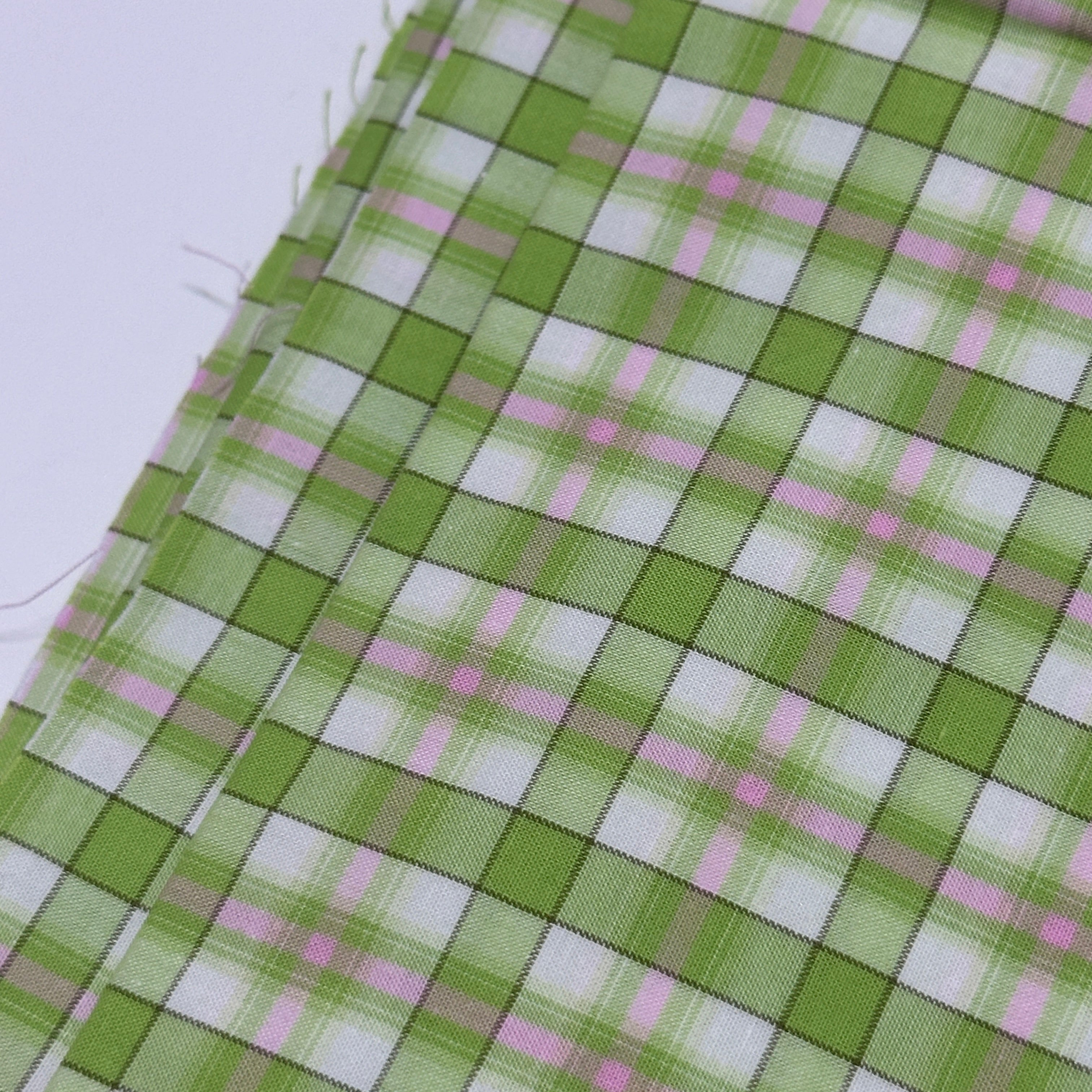 180cms Cute Lime Checked Fabric