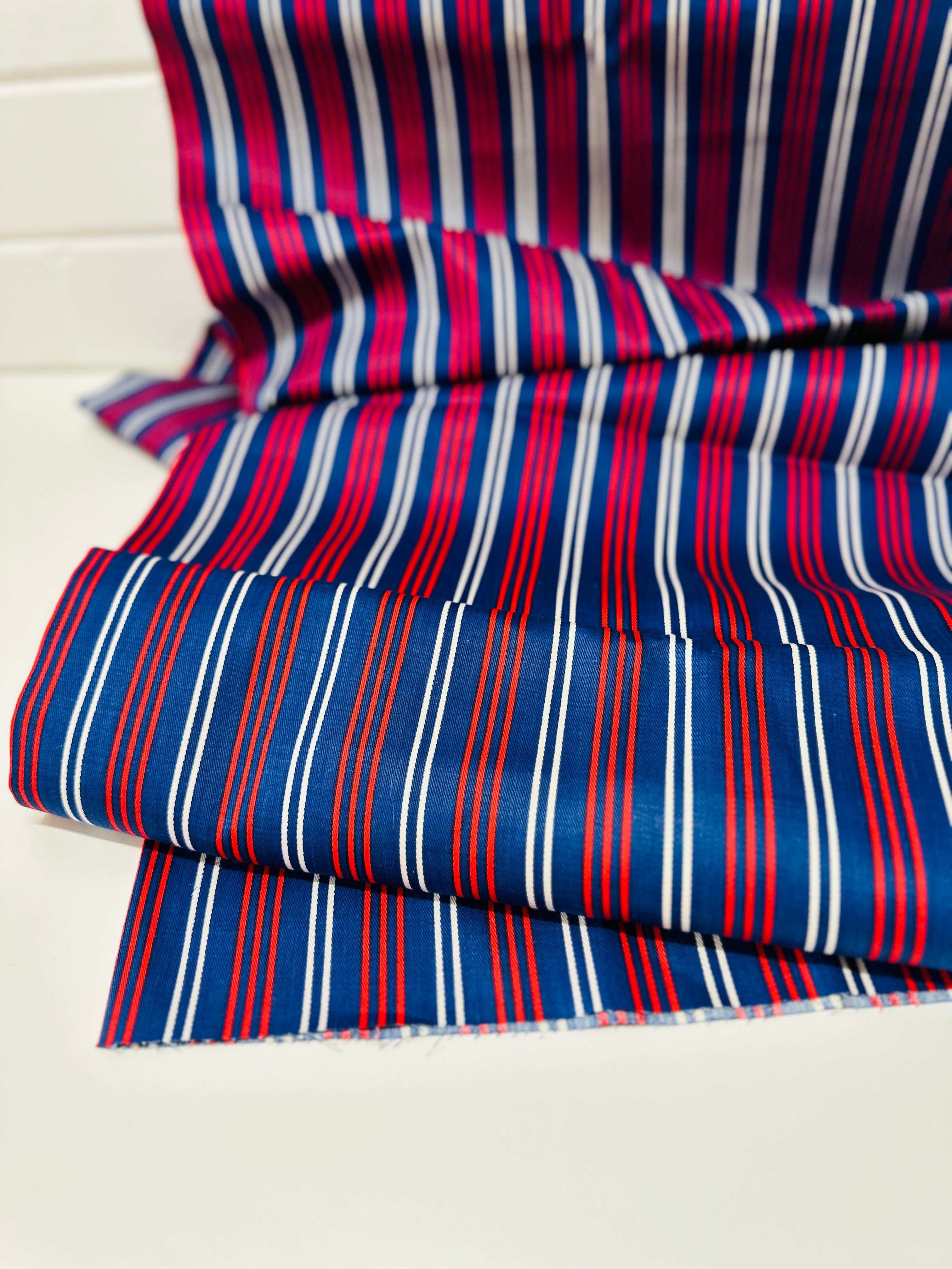 255cms Vintage BEAUTIFUL Navy Blue Striped Fabric Hong Kong