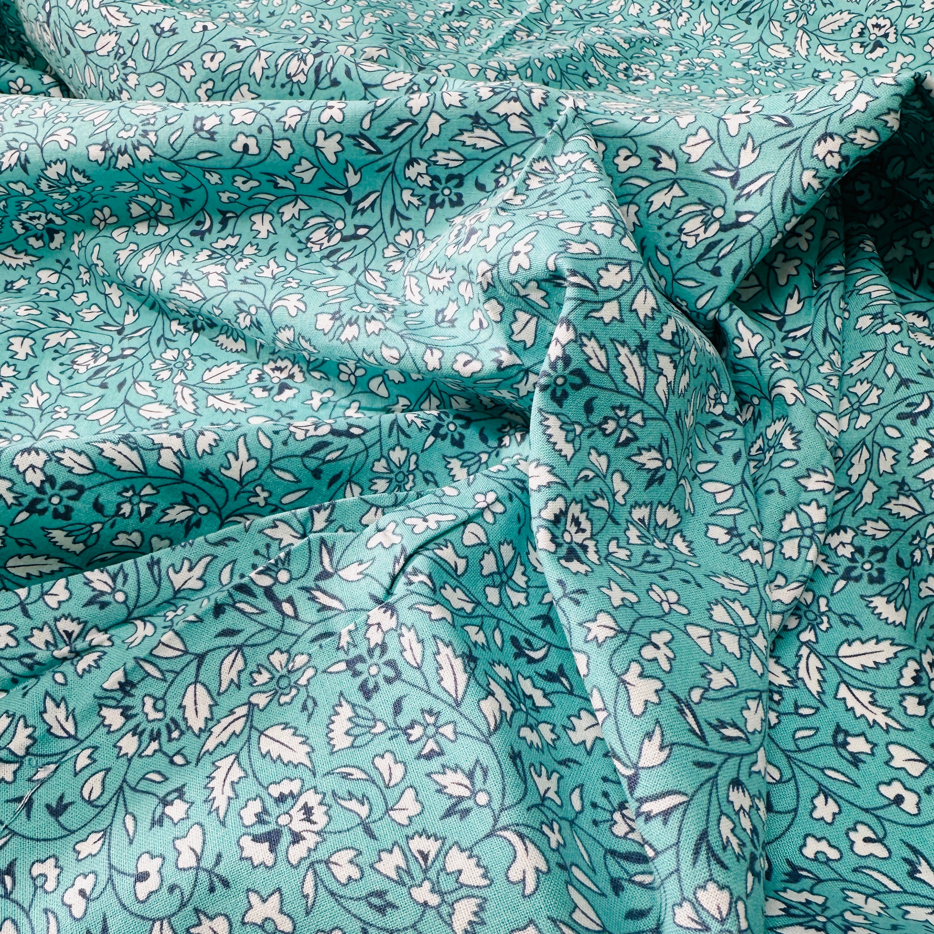 180cms Beautiful Blue Floral Fabric Medium Weight MODERN