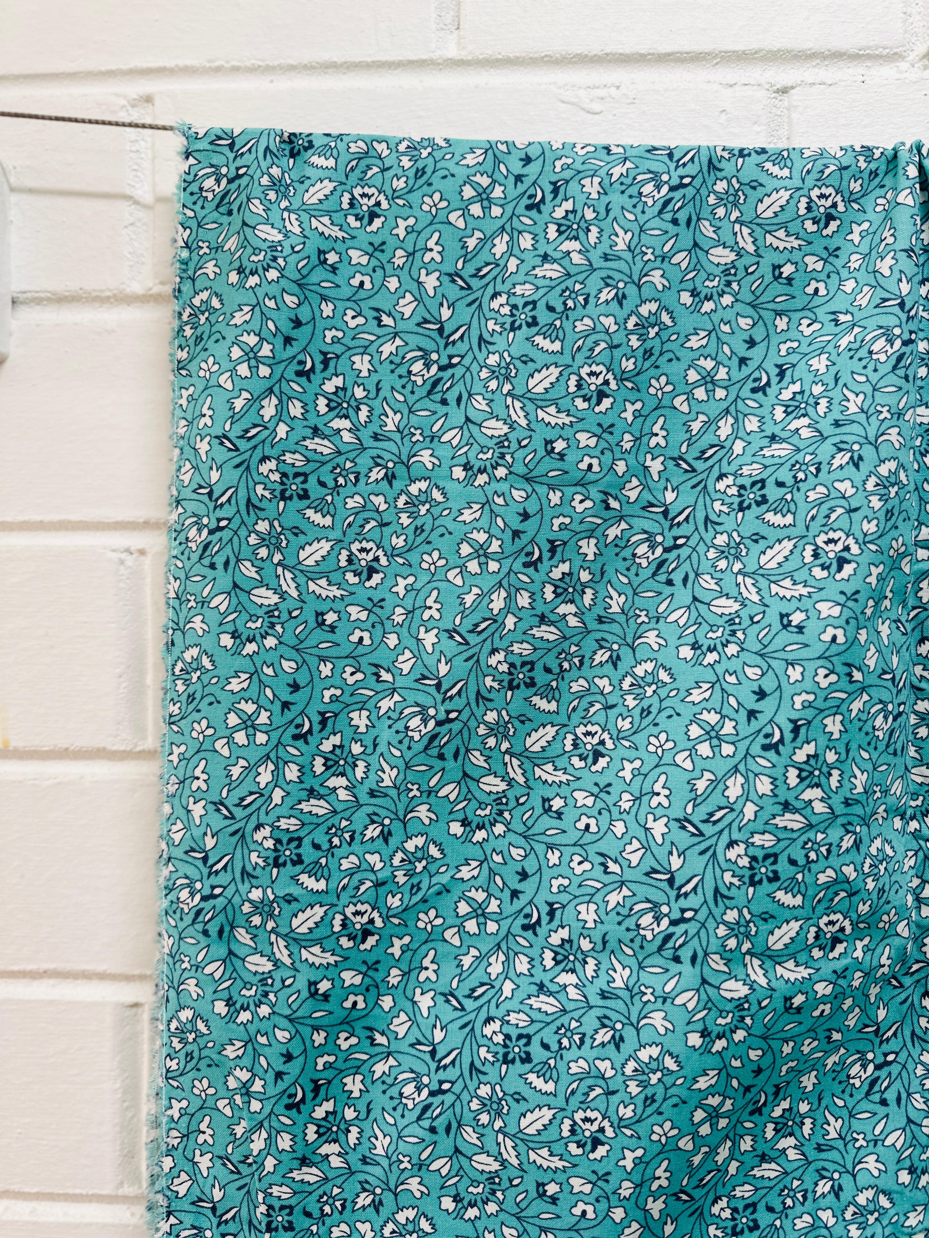 180cms Beautiful Blue Floral Fabric Medium Weight MODERN