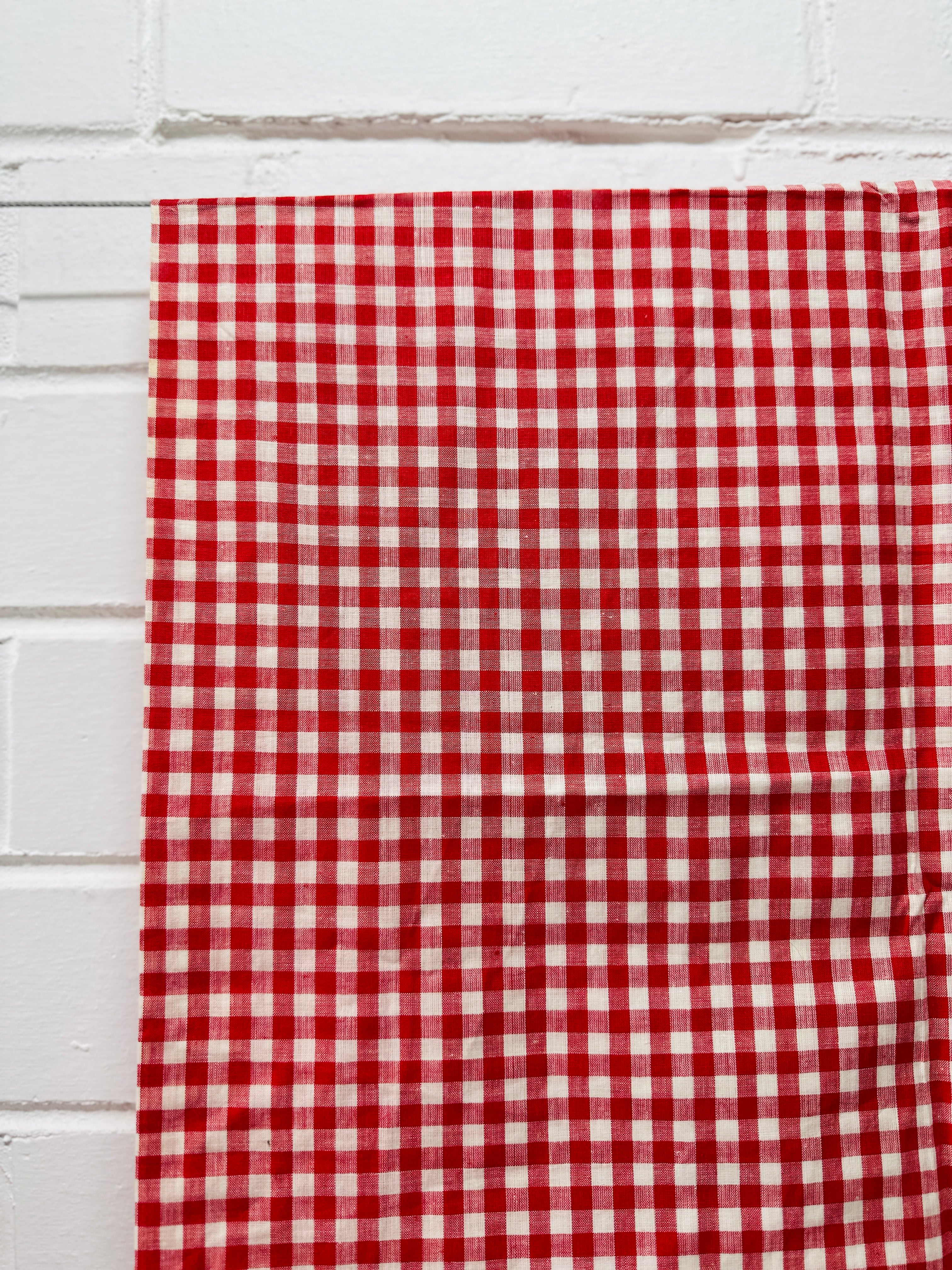 340cms Stiff Vintage Cotton Fabric Red Gingham
