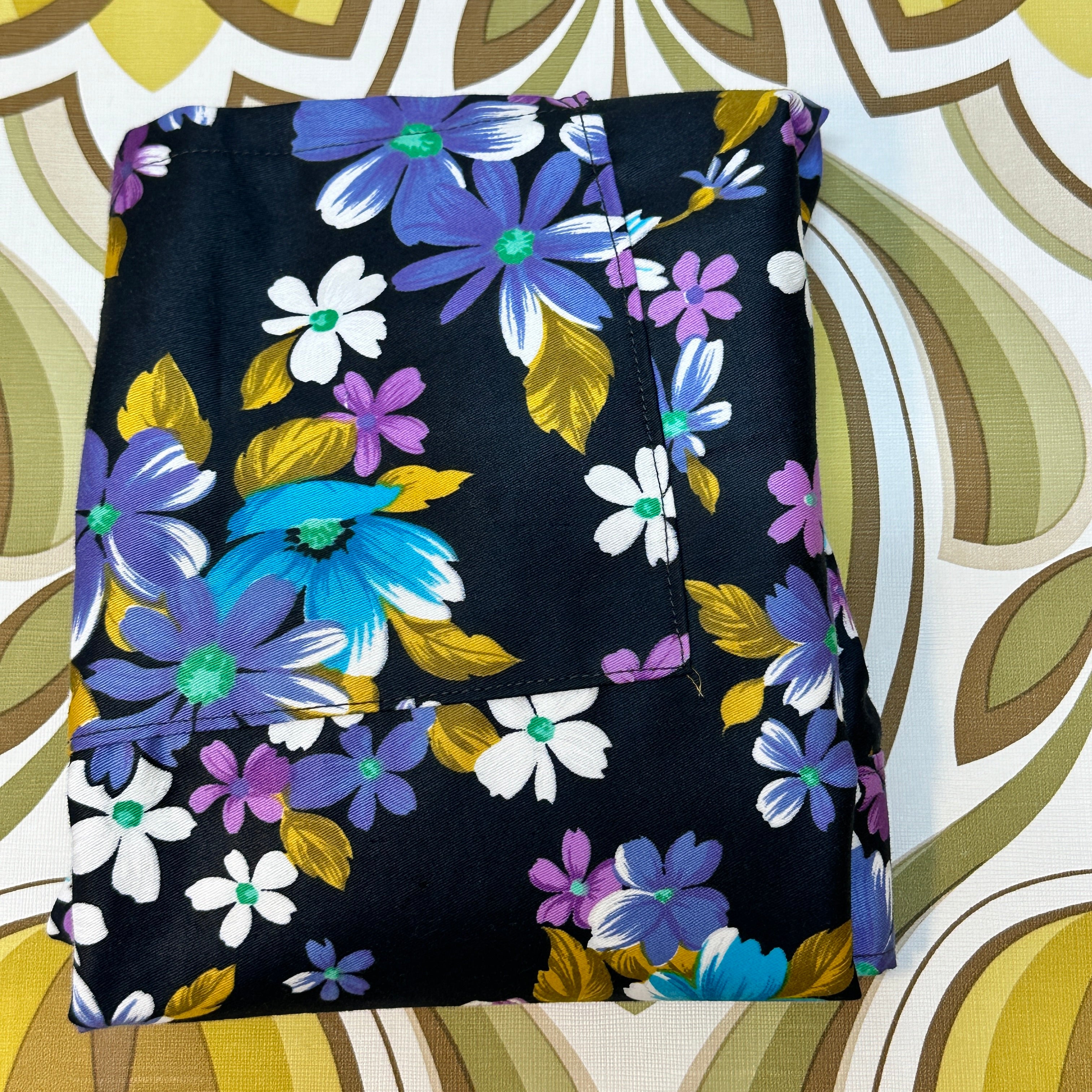 Allan Robison Vintage Apron Excellent Cond