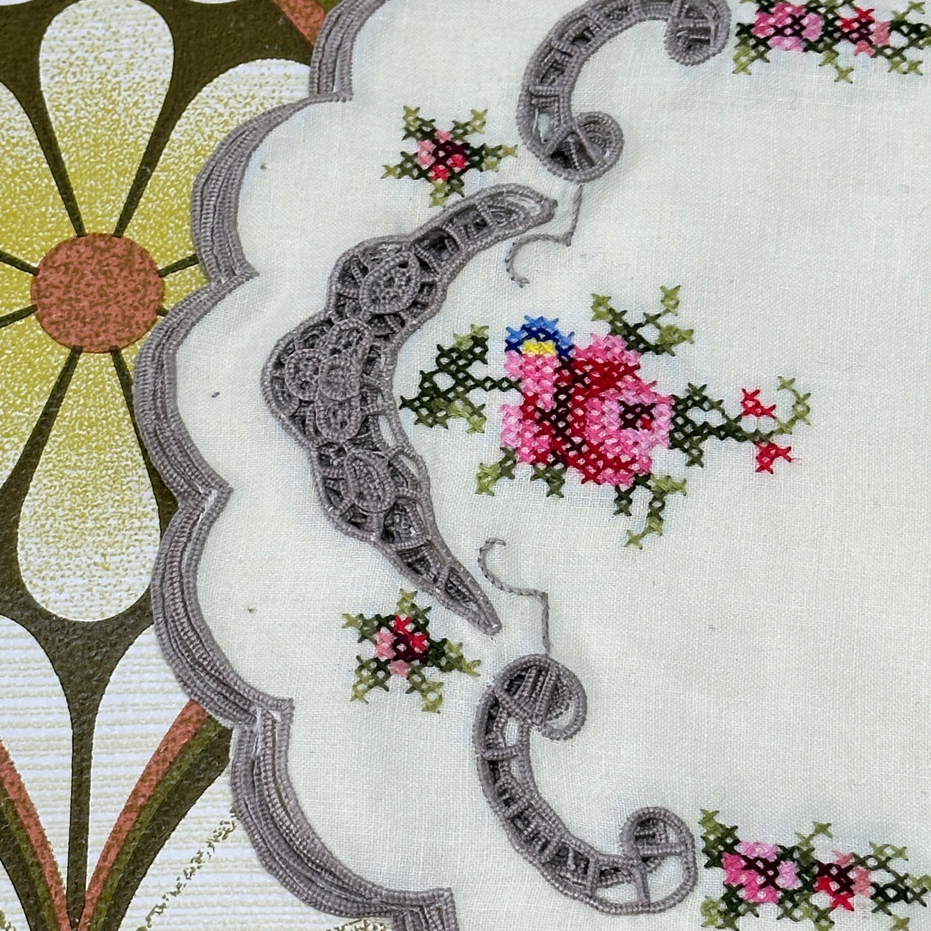 Set of EIGHT Doilies Vintage UNUSED