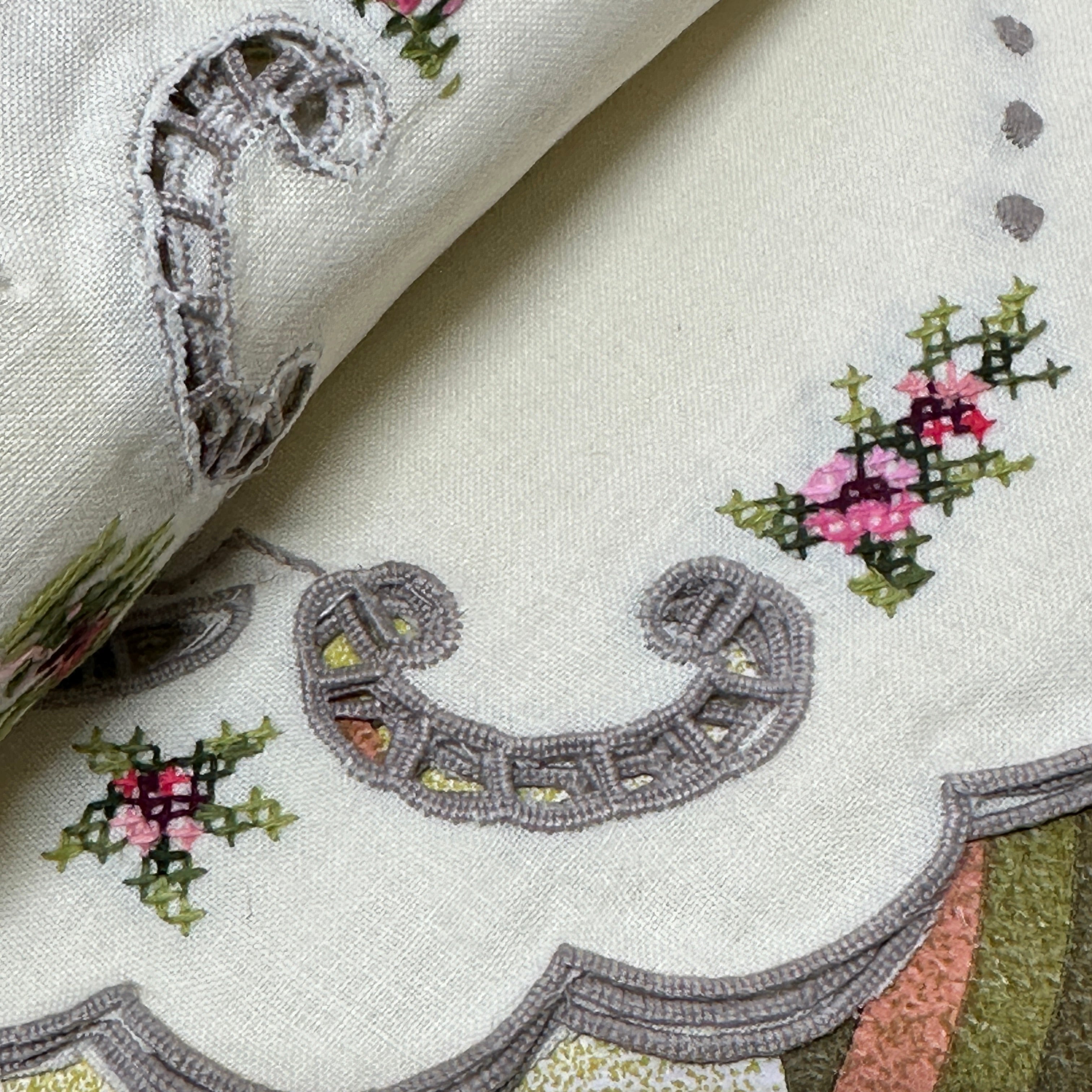 Set of EIGHT Doilies Vintage UNUSED