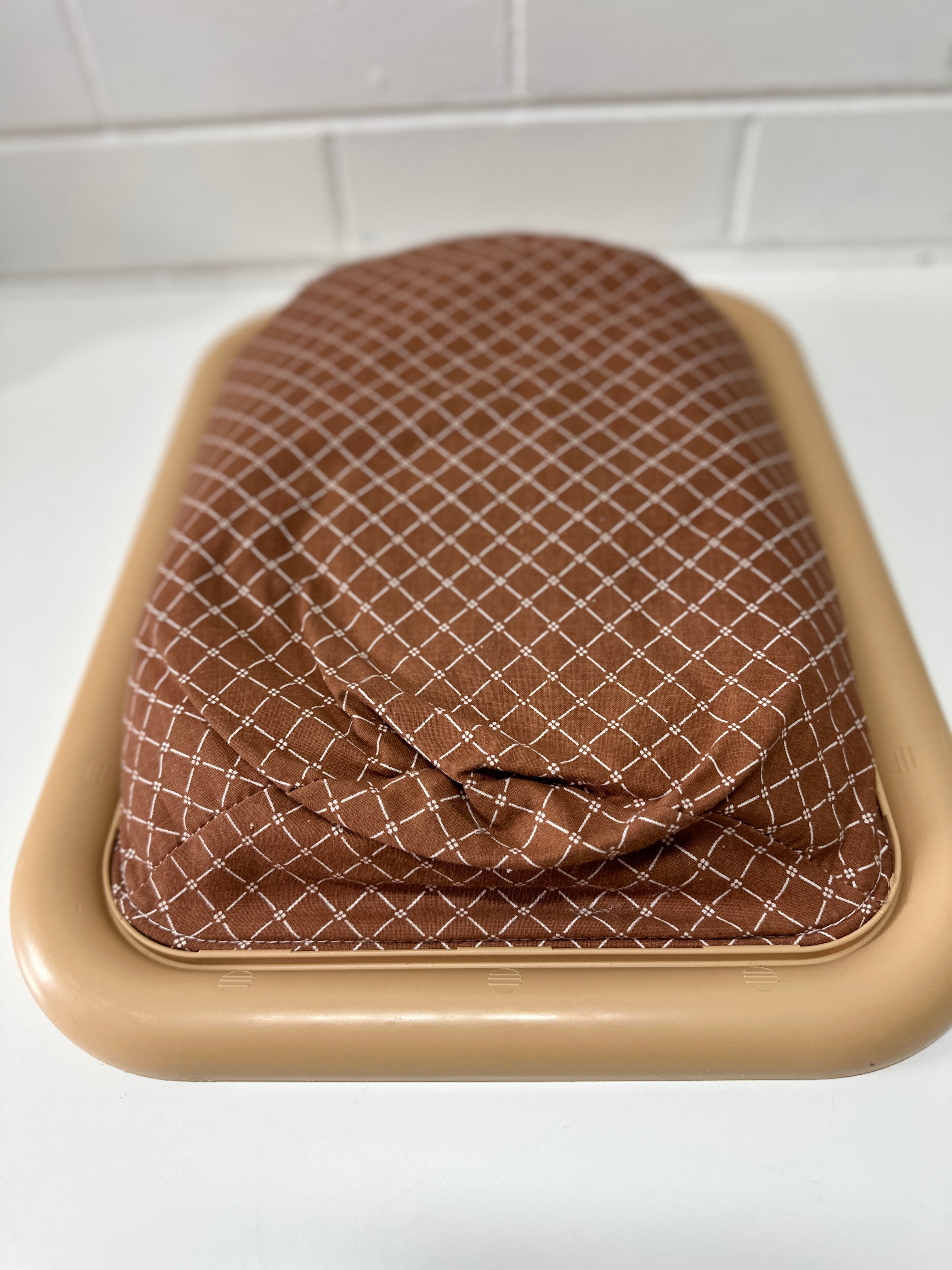 RETRO Stable Table Vintage Craft TV Dinner