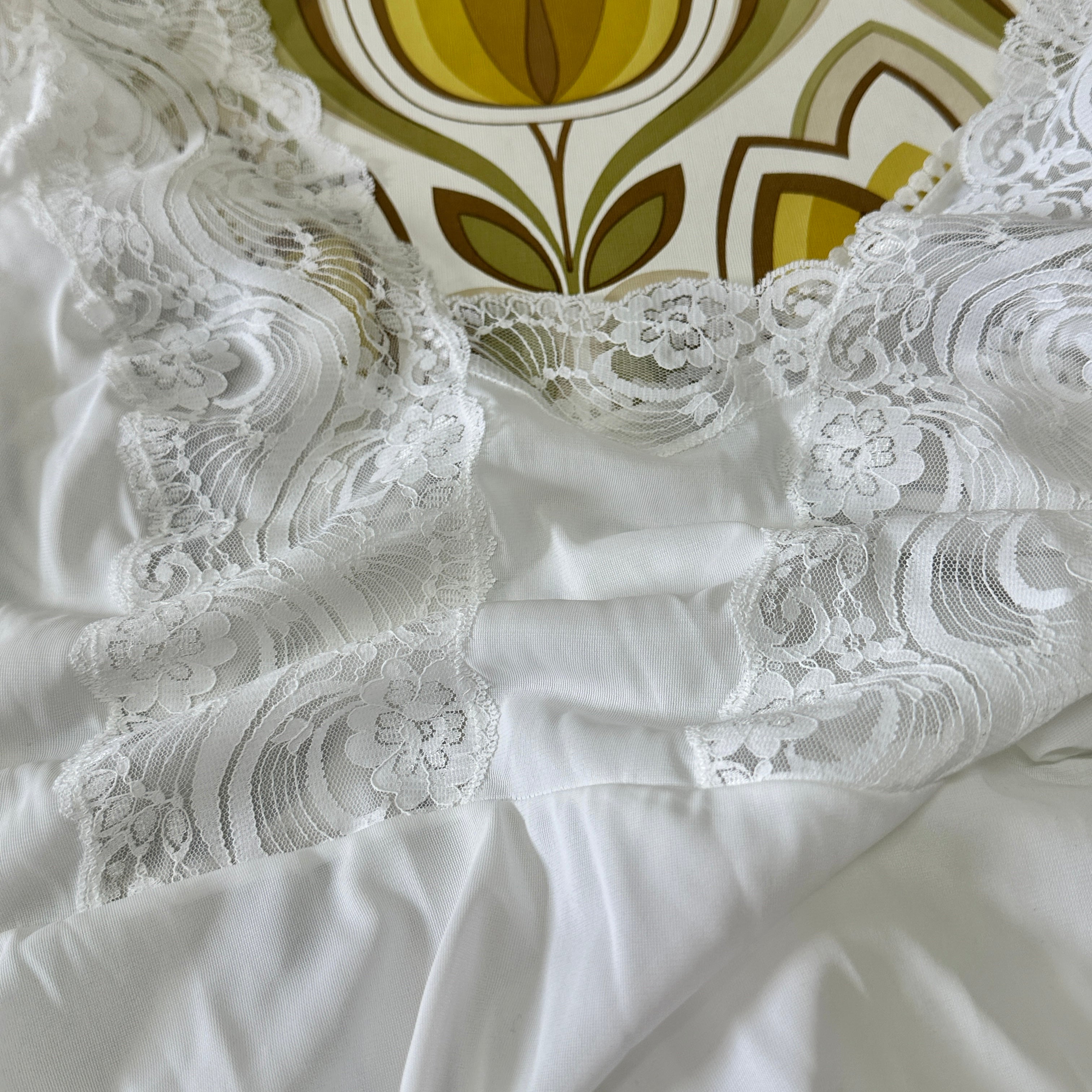 Vintage Retro Slip Lingerie & Matching Robe Gown