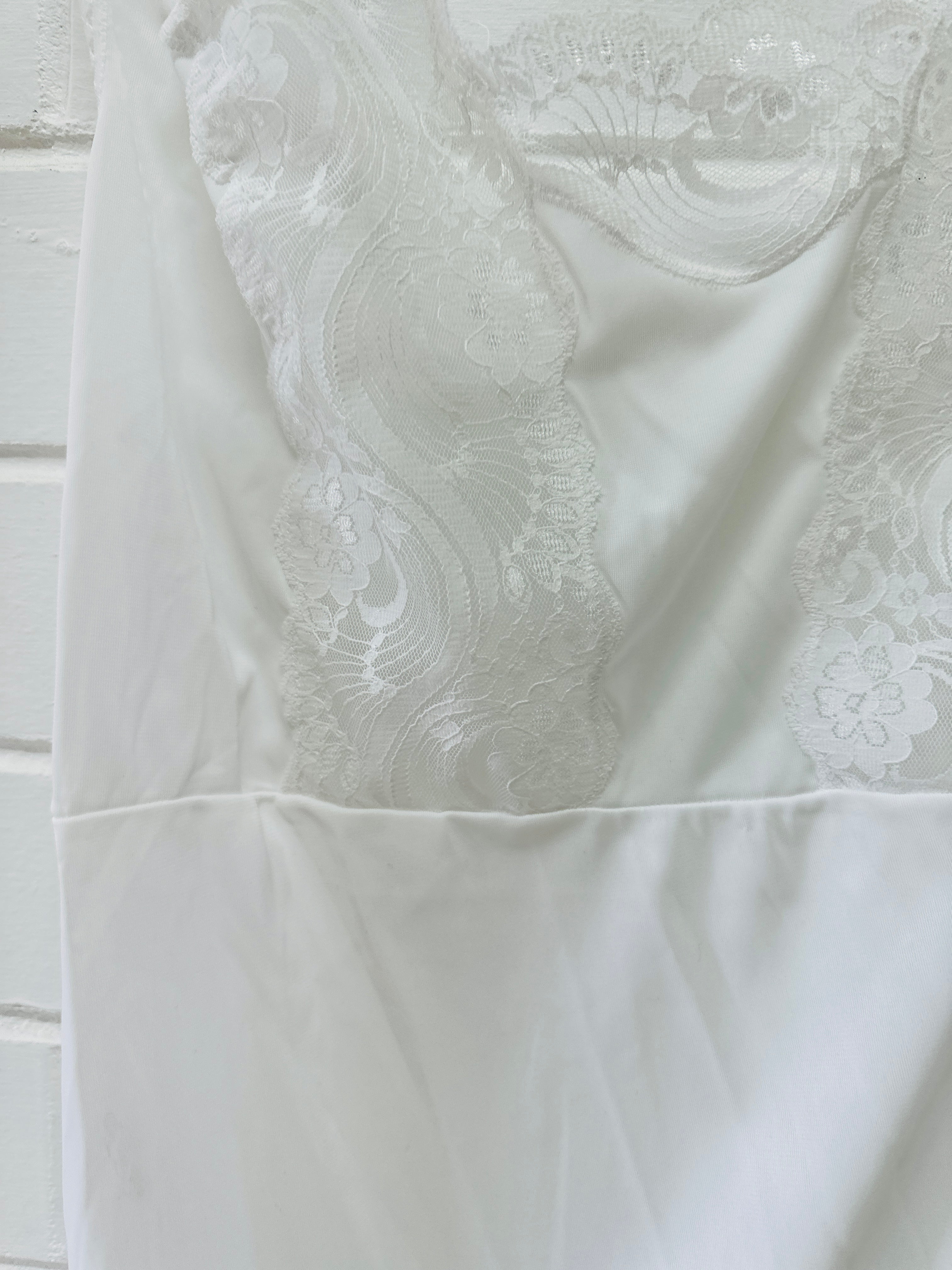 Vintage Retro Slip Lingerie & Matching Robe Gown