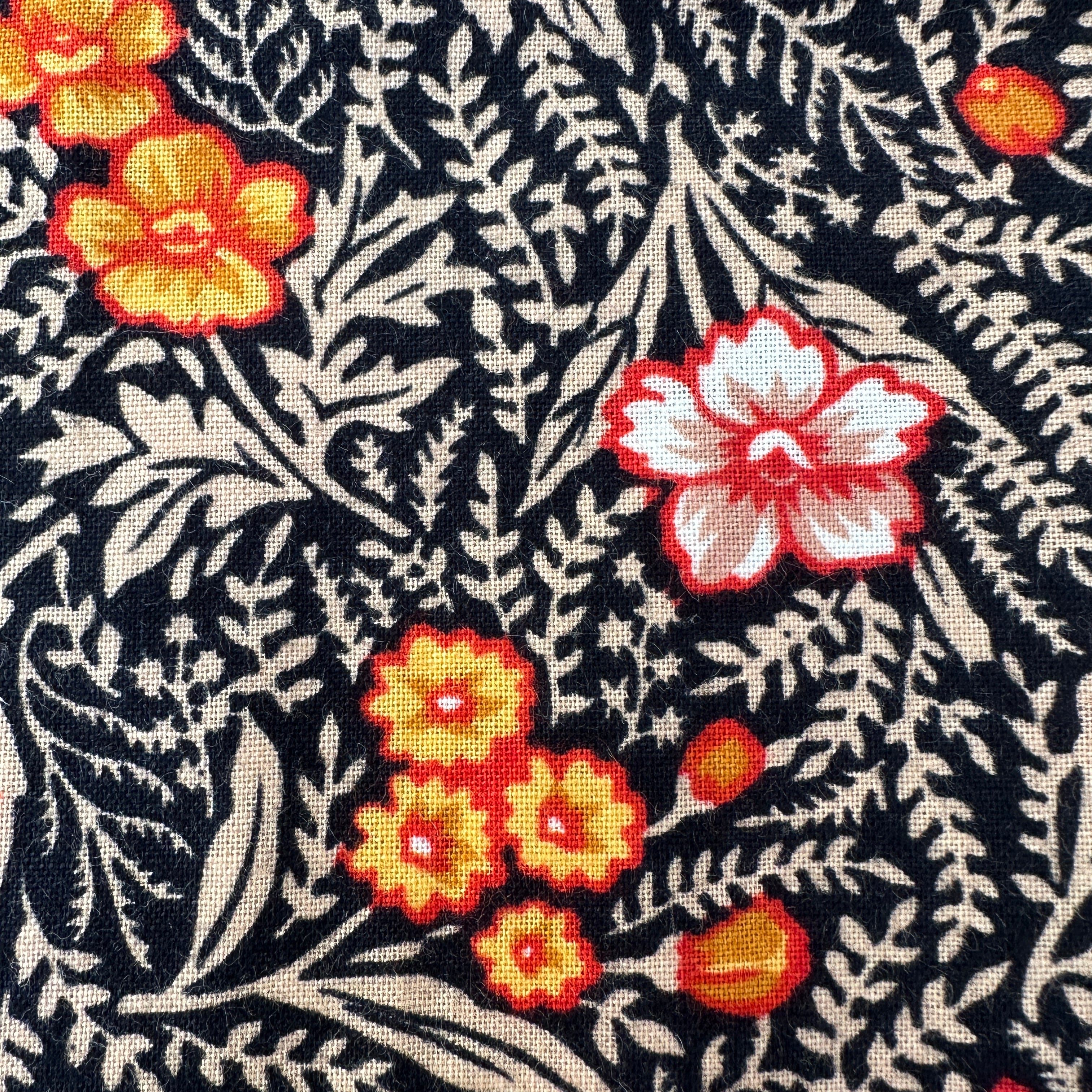 240cms Vintage FEDERATED Fashion Fabric STUNNING