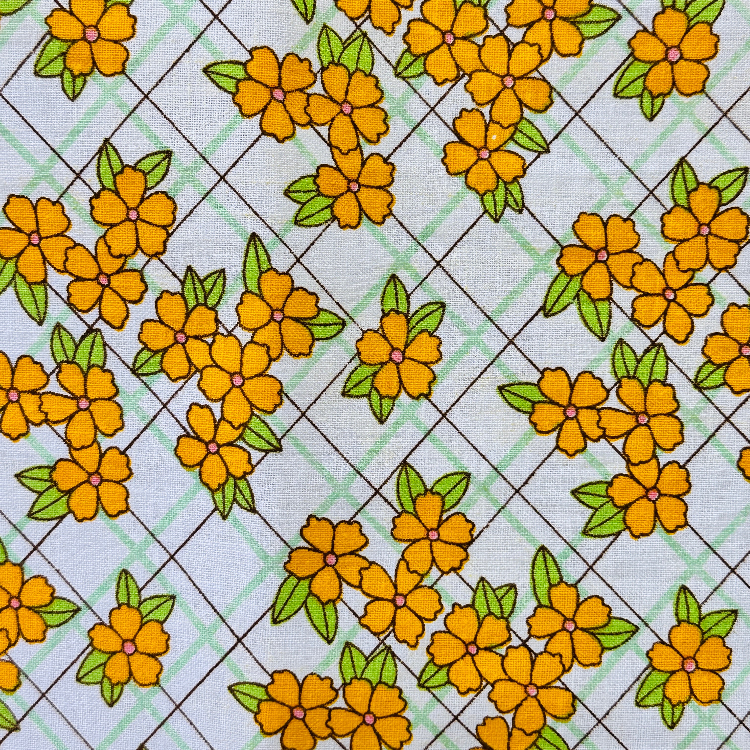120cms Adorable Yellow & White Floral Fabric