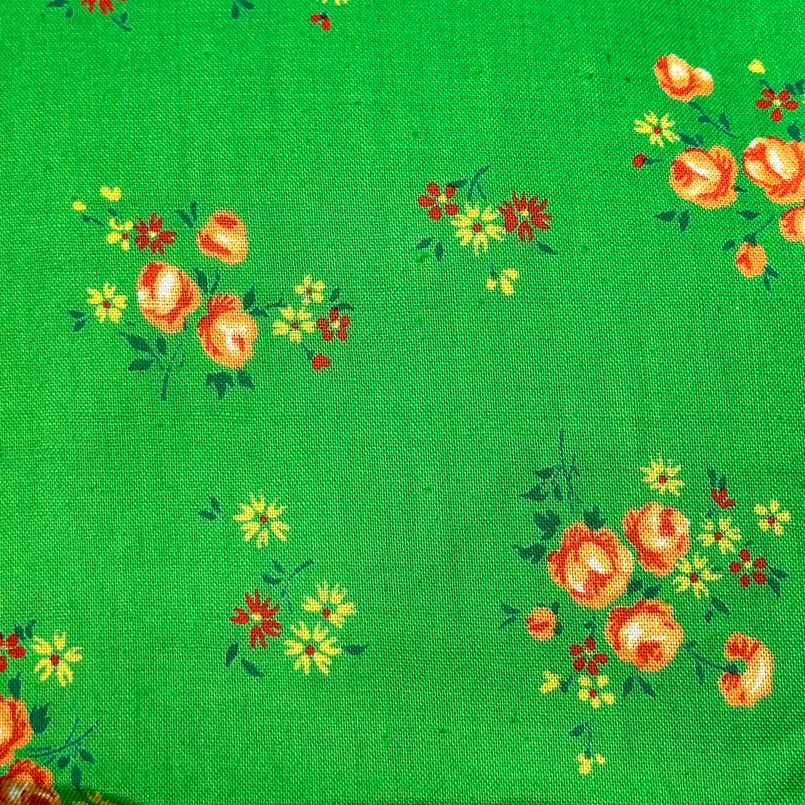 180cms Pretty Green Vintage Medium Weight Fabric