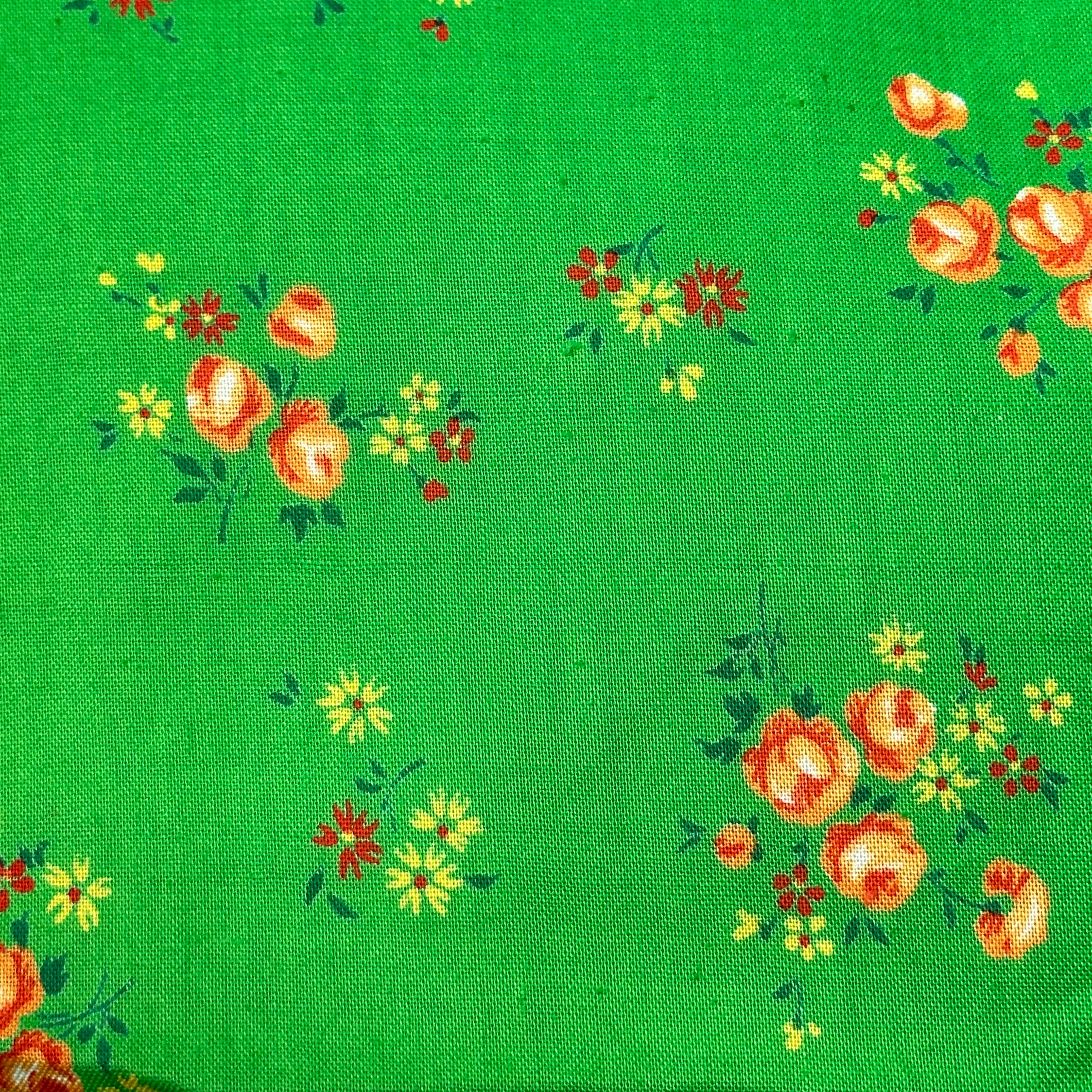 180cms Pretty Green Vintage Medium Weight Fabric