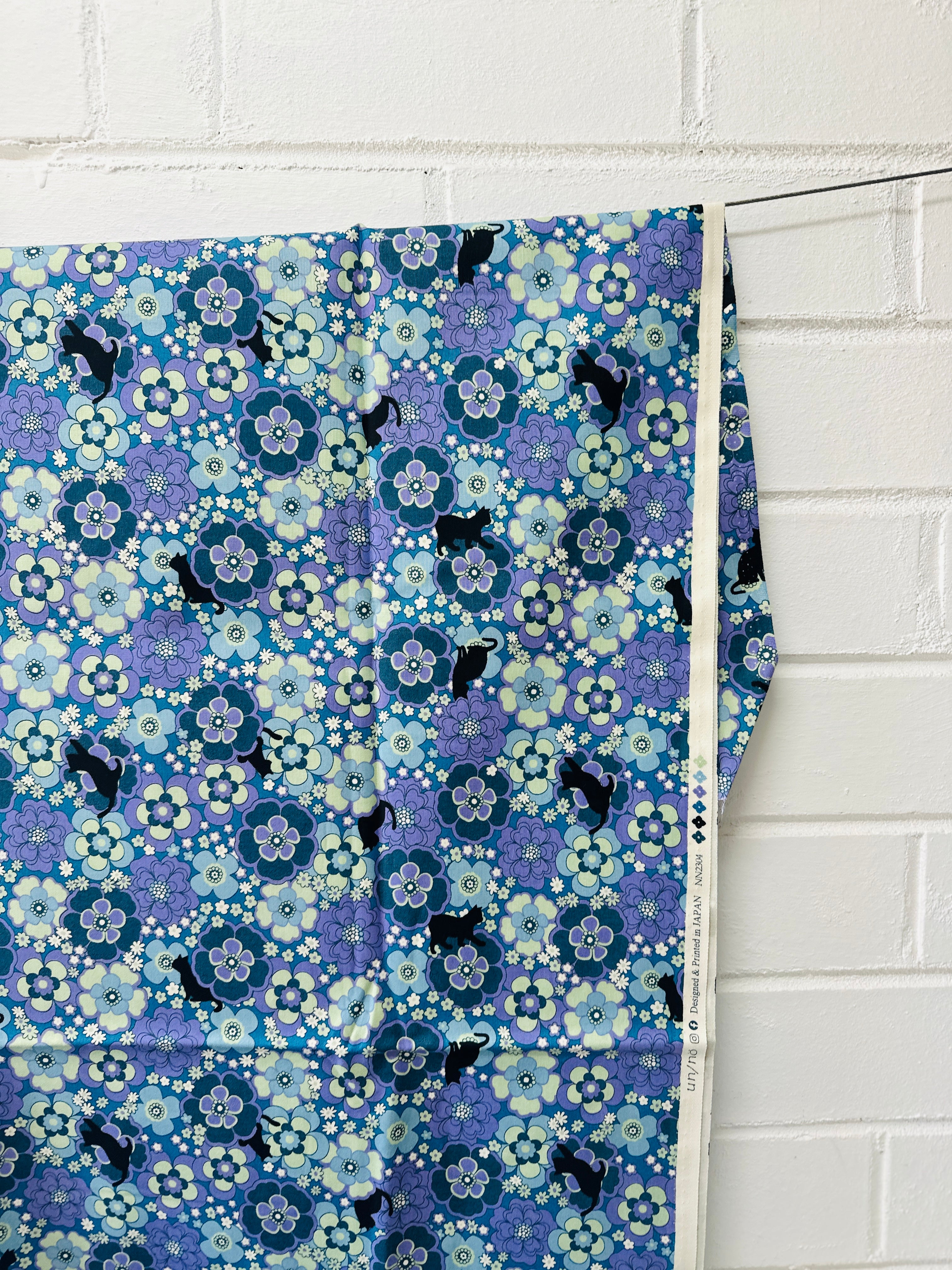 Sold by the Metre ~  PREMIUM Modern Floral Cotton Fabric JAPAN Imported