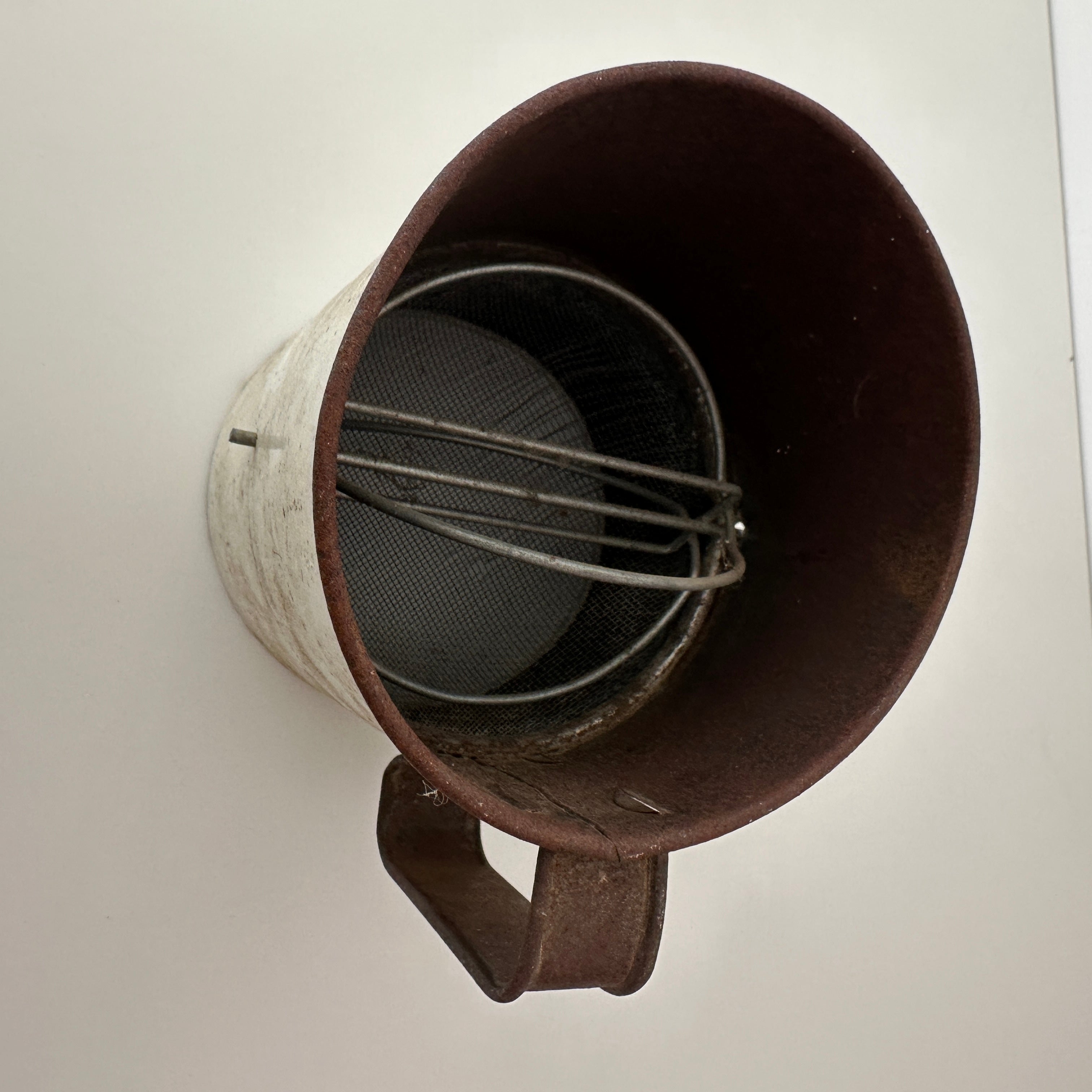 WILLOW Vintage Sifter DISPLAY