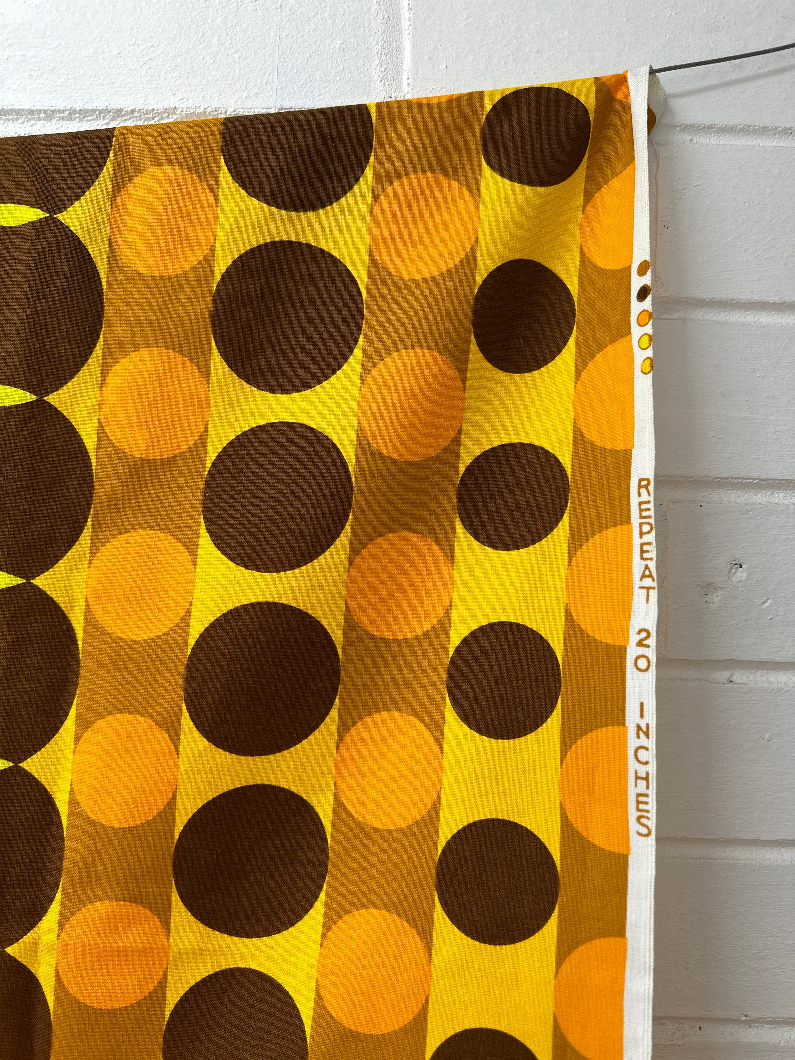180cms Vintage Retro Sonata Fabric Curtain Panel