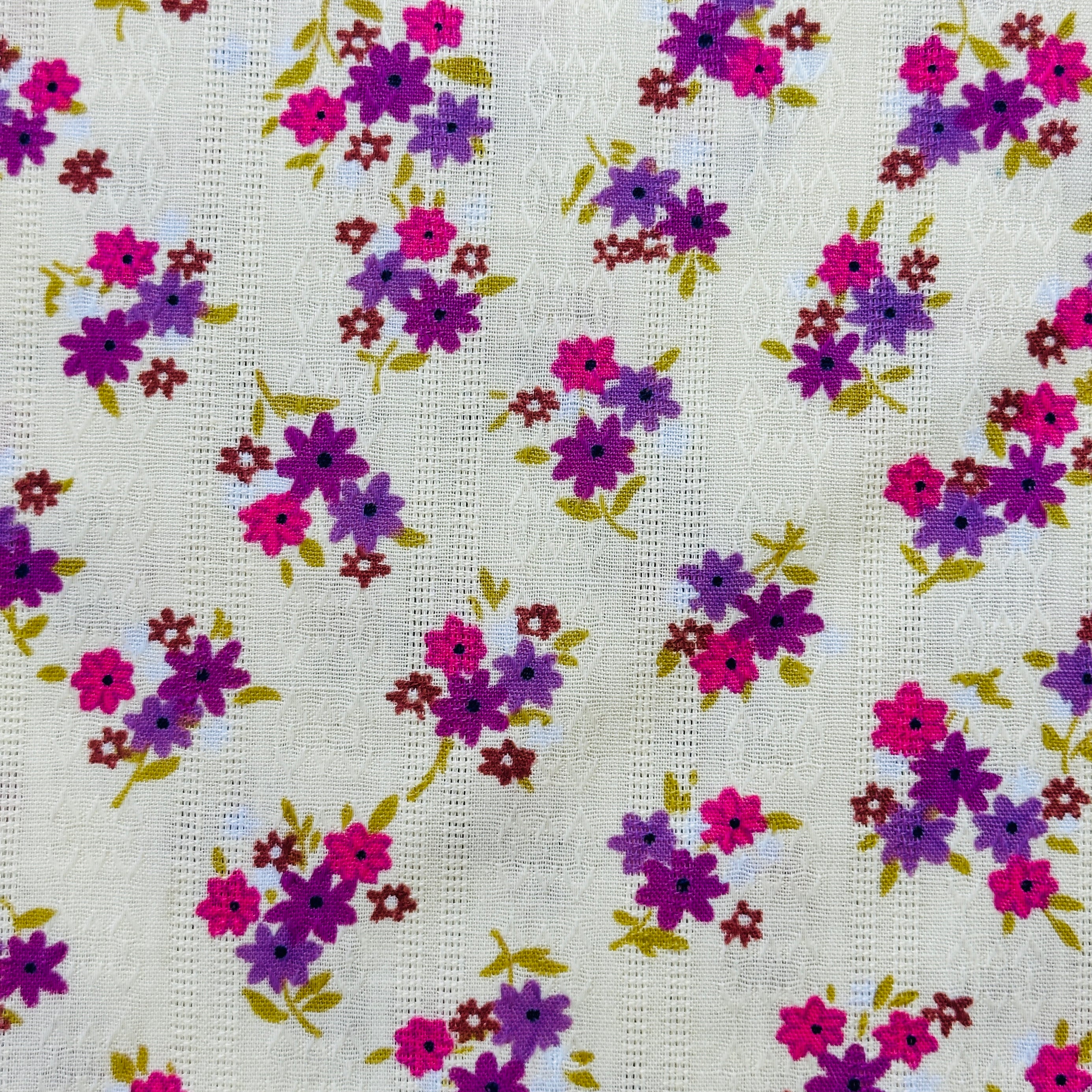 210cms SWEET Vintage Floral Fabric Textured Cotton