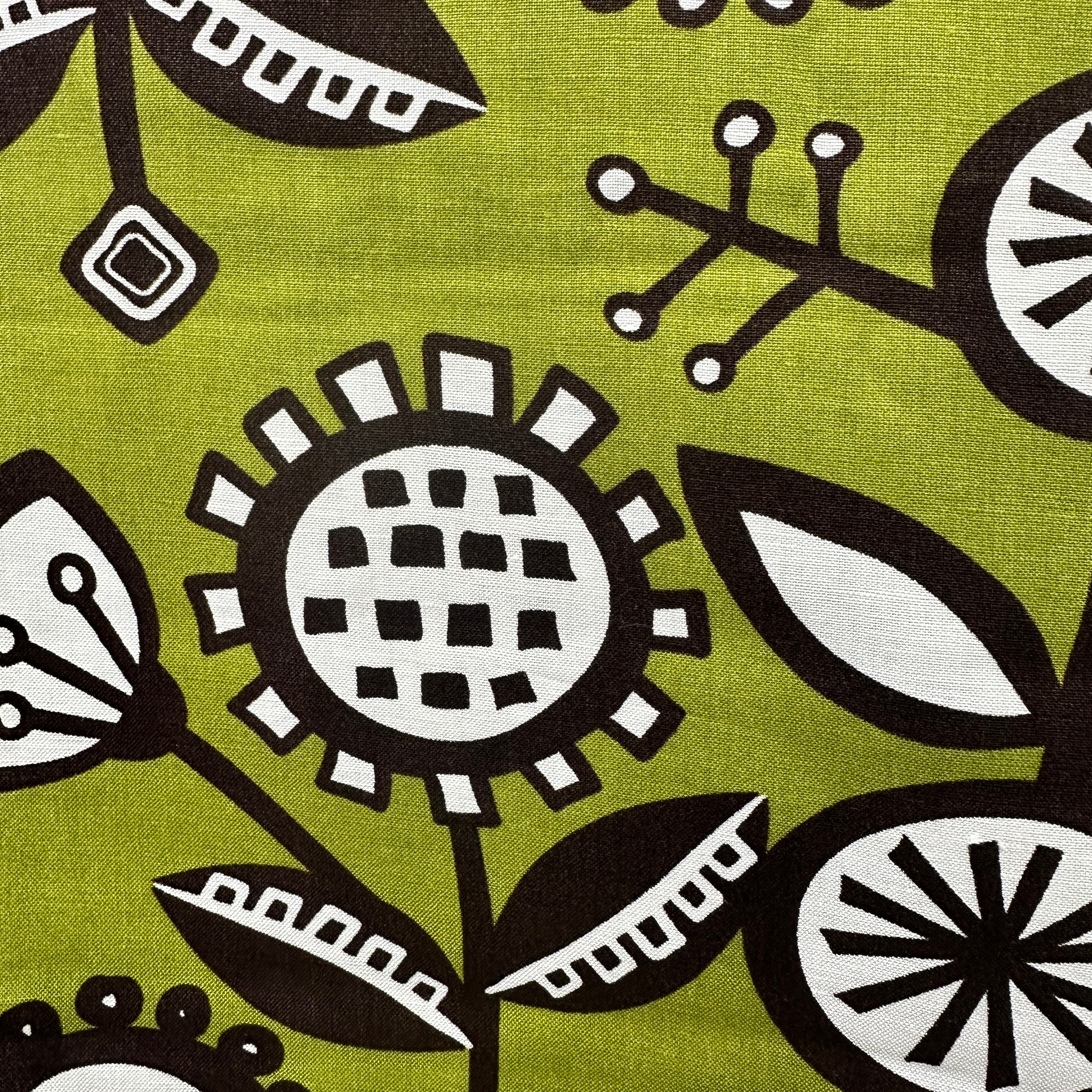250cms Funky MODERN Cotton Fabric Green Floral