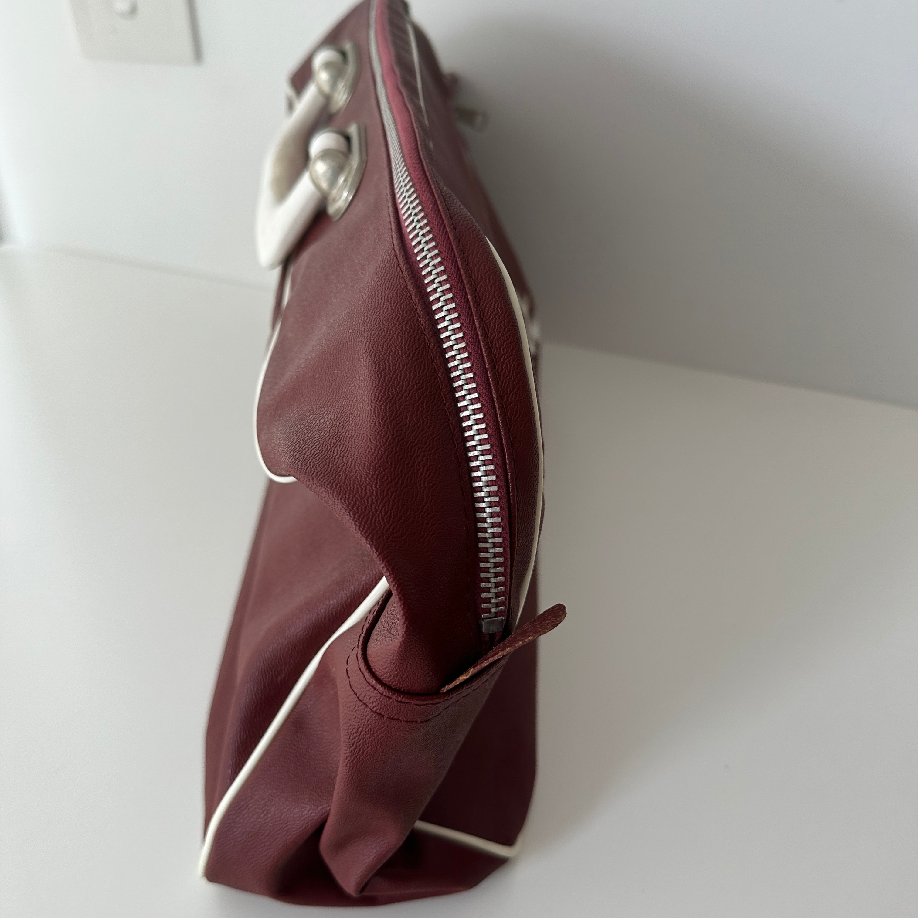 QANTAS Airways RETRO Collectable Bag Luggage Carry On